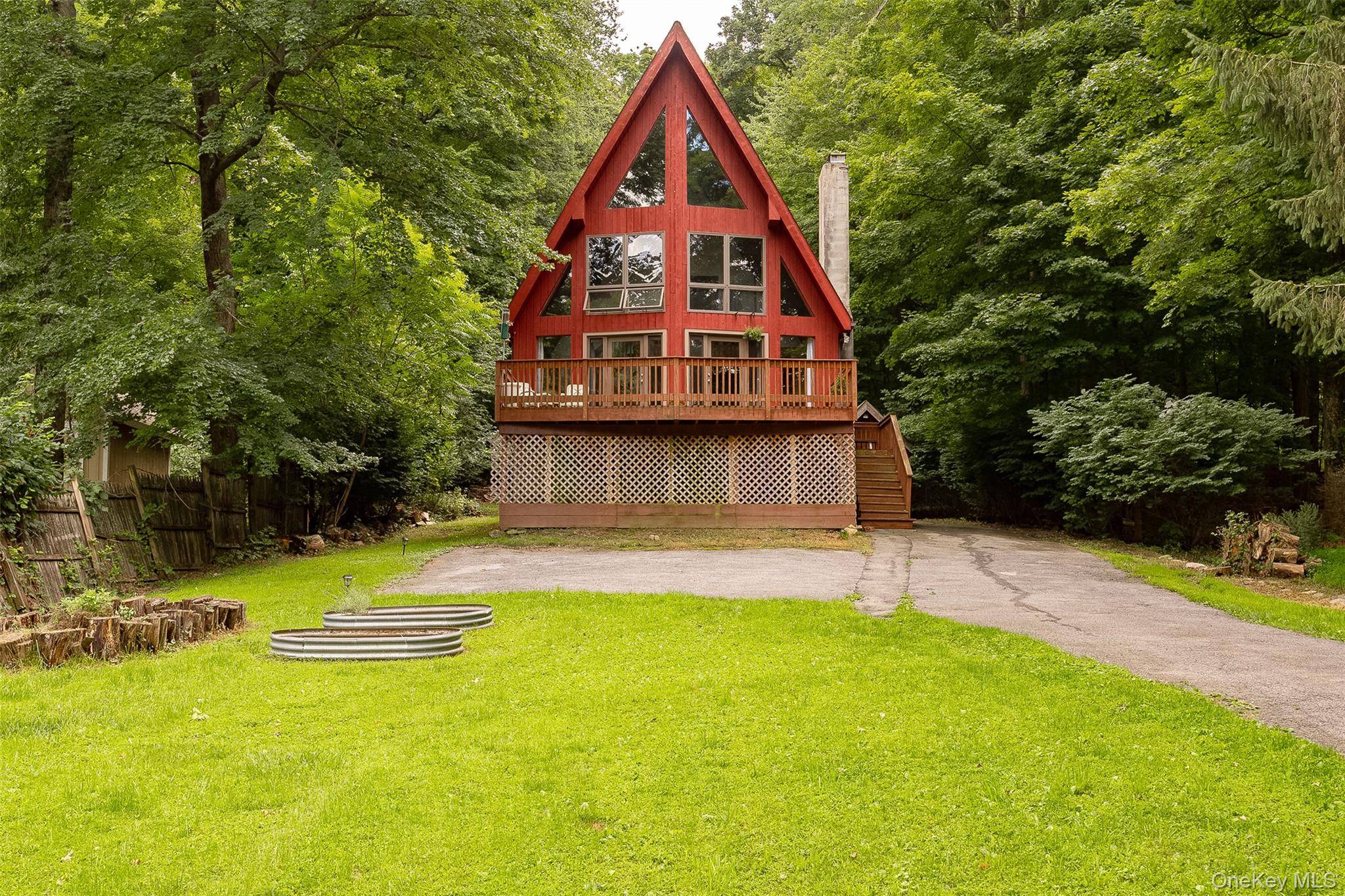 36 Greenwood DR, Beacon, NY 12508