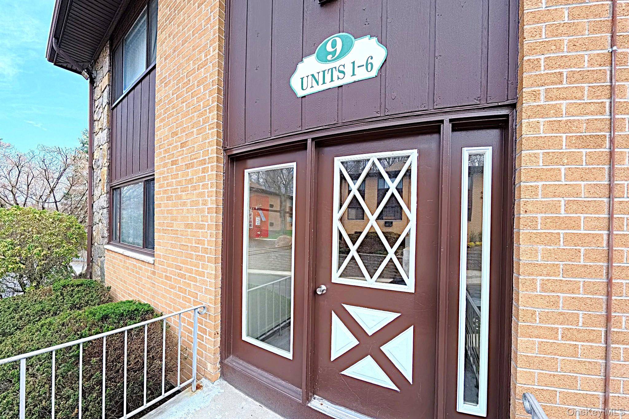 9 E Lawrence Park DR #1, Piermont, NY 10968
