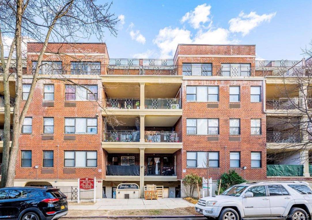 71-19 162nd ST #1I, Fresh Meadows, NY 11365