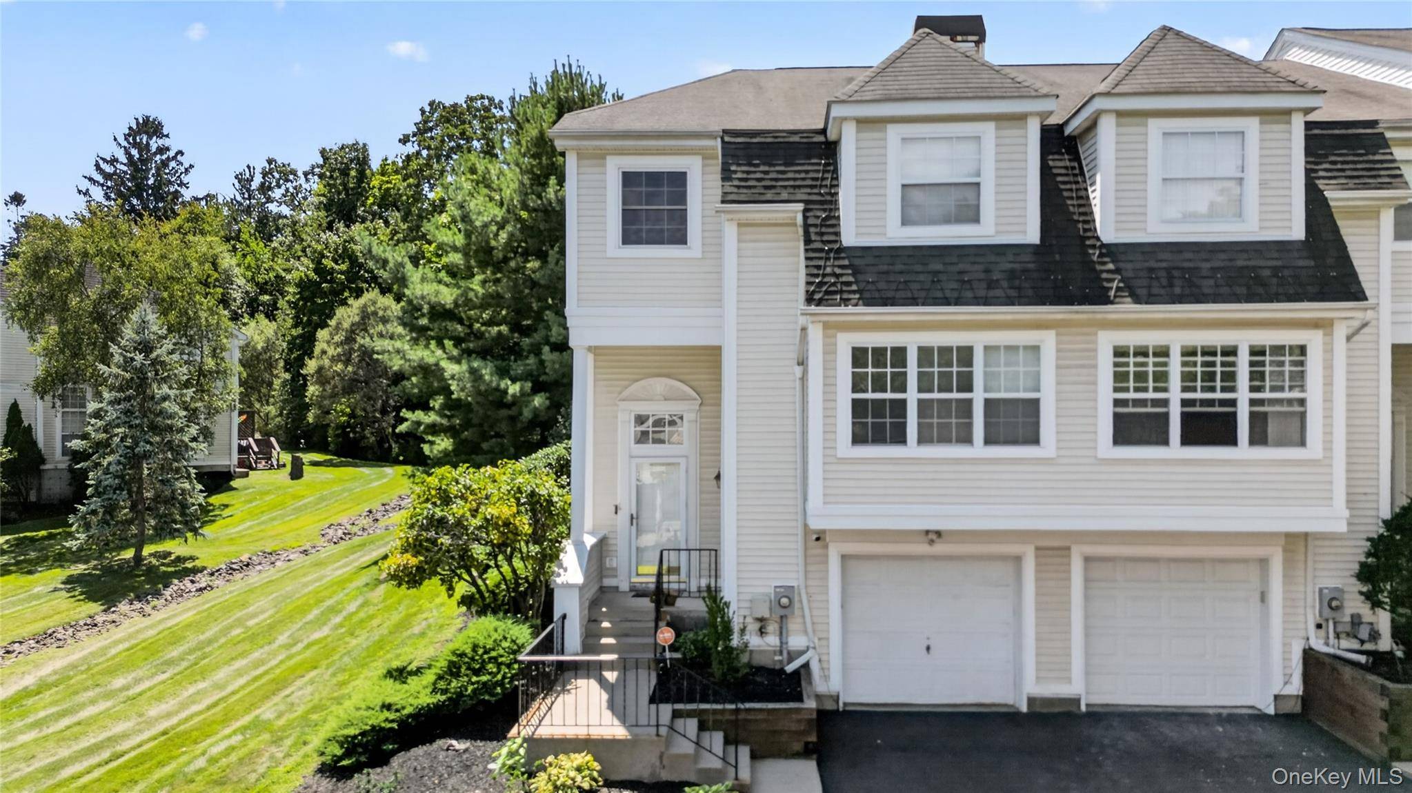 115 Delafield LN, Newburgh, NY 12550