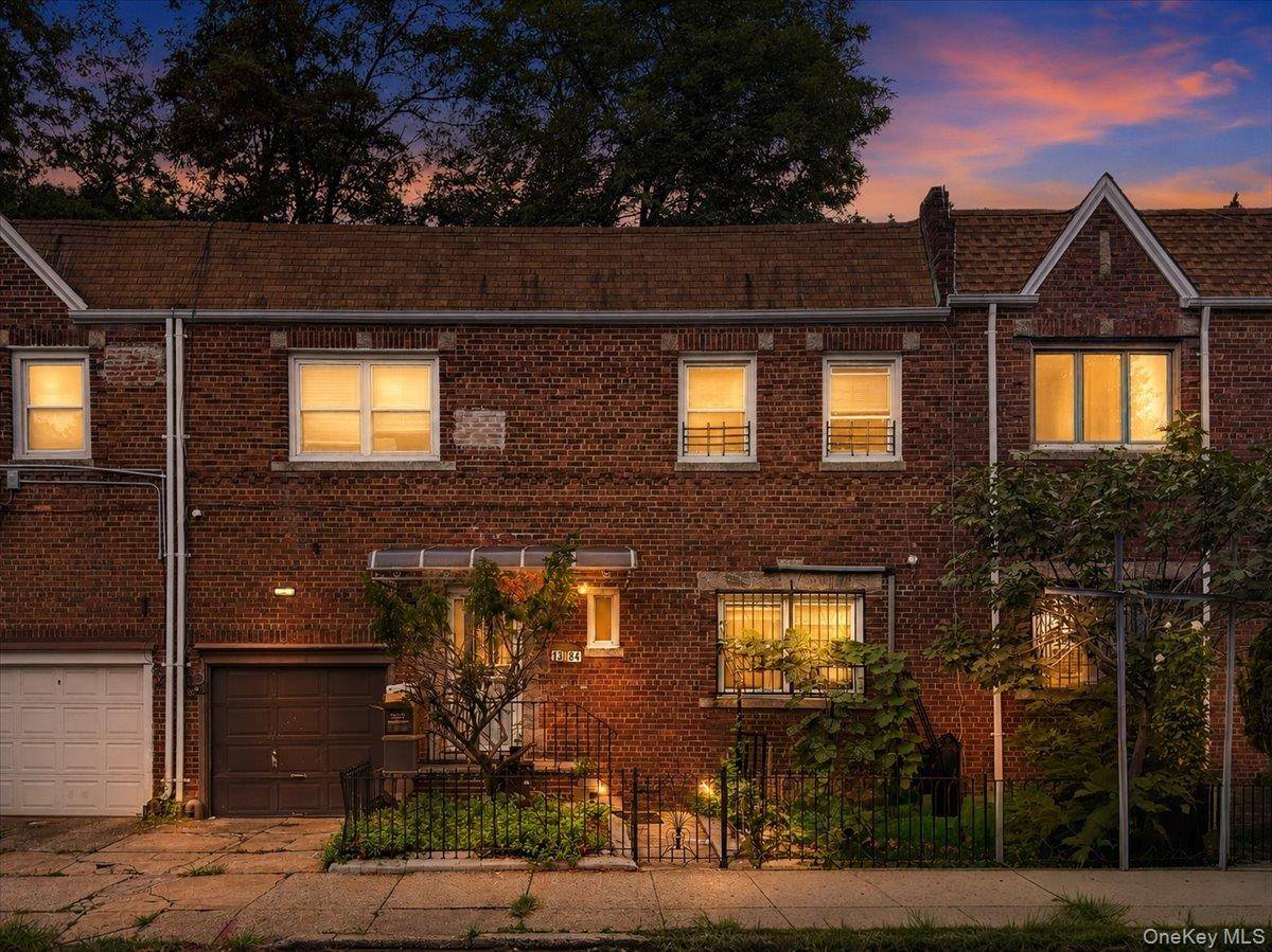 1384 E 16th ST, Brooklyn, NY 11230