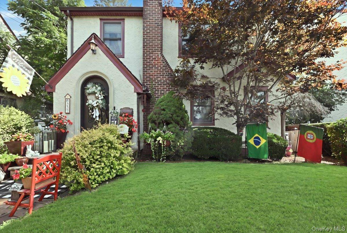 227 Sycamore ST, West Hempstead, NY 11552