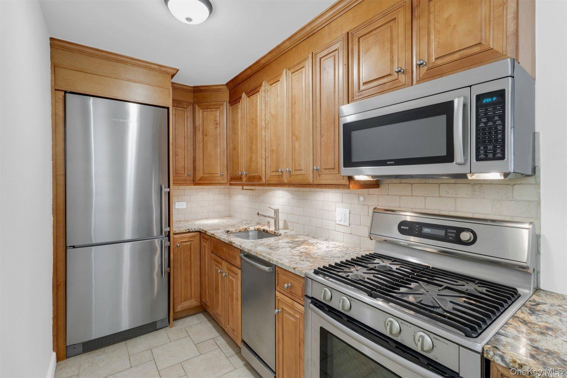345 E 93rd ST #4K, New York (manhattan), NY 10128