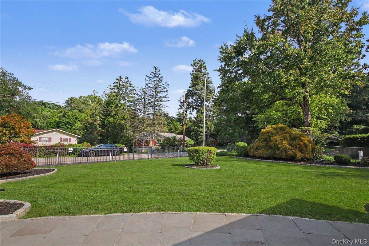 31 N 2nd ST, Cortlandt Manor, NY 10567