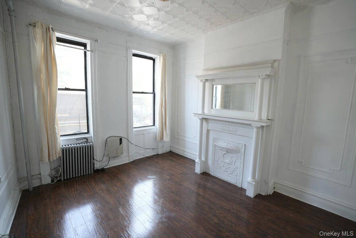 1881 Putnam AVE, Ridgewood, NY 11385