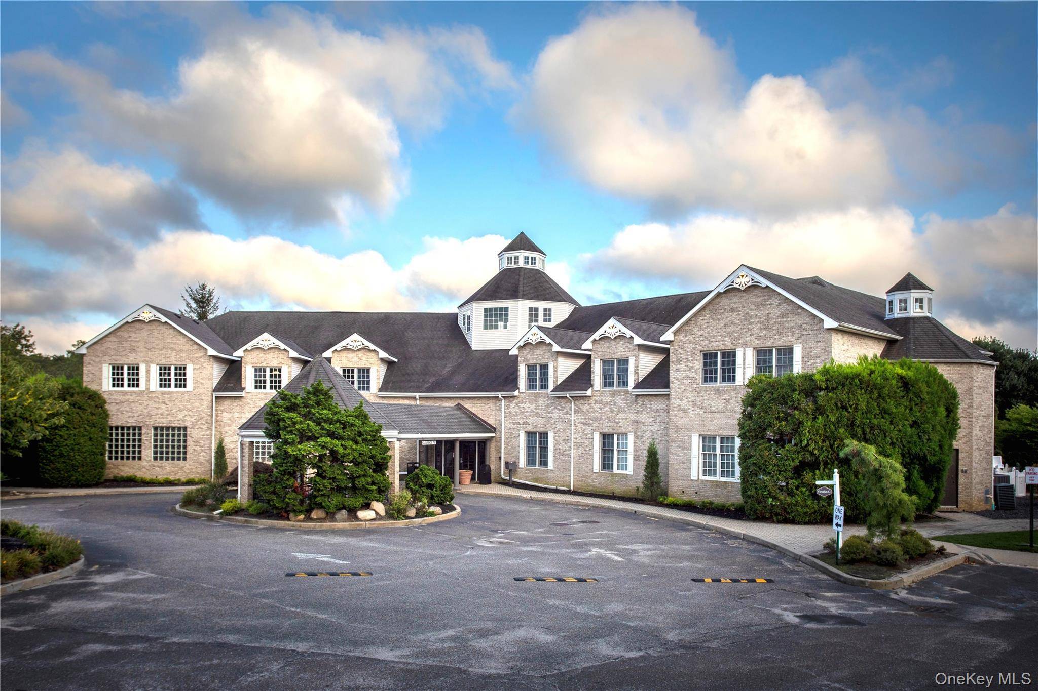 57 Cassa LOOP #57, Holtsville, NY 11742