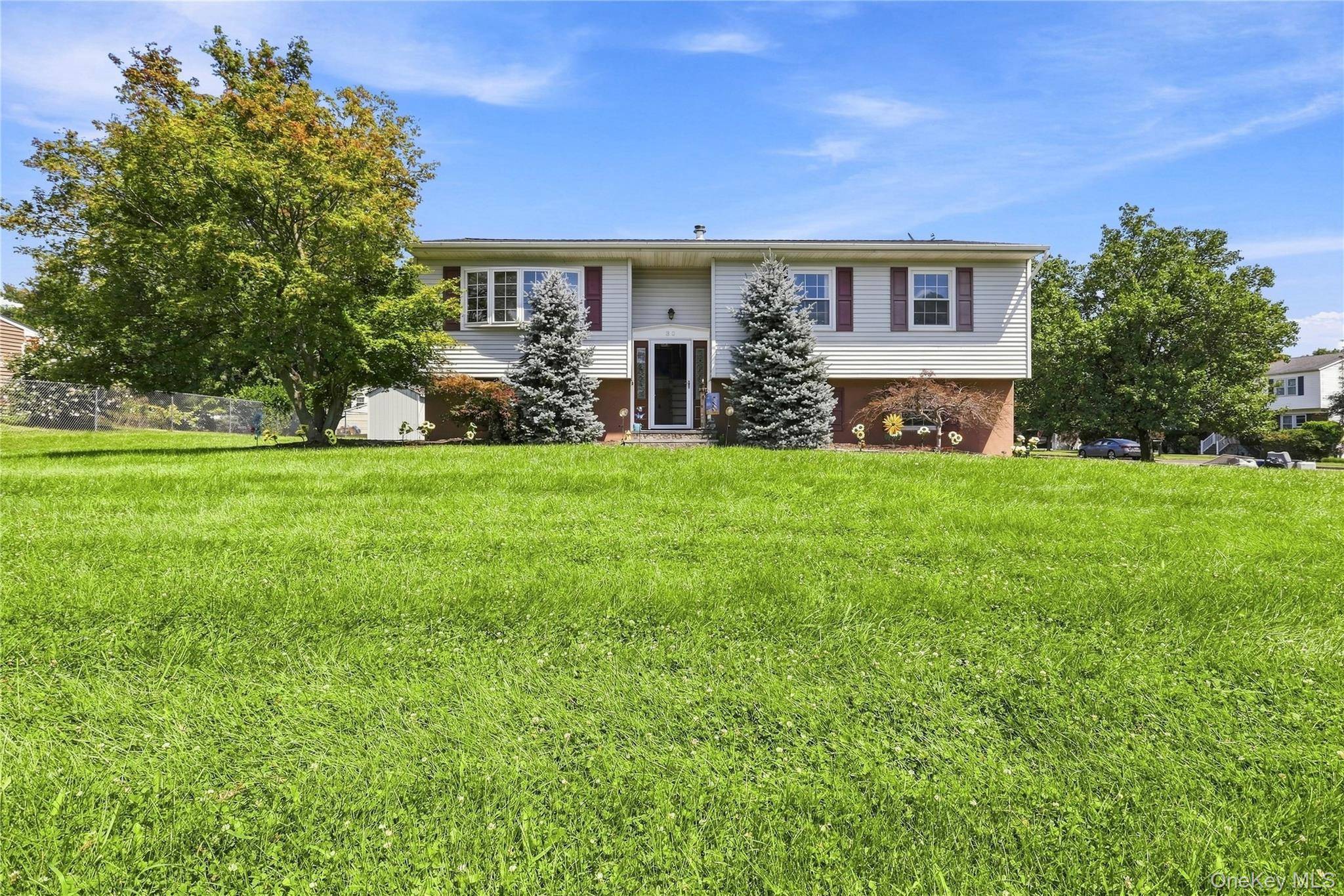 30 Somerset DR, Washingtonville, NY 10992