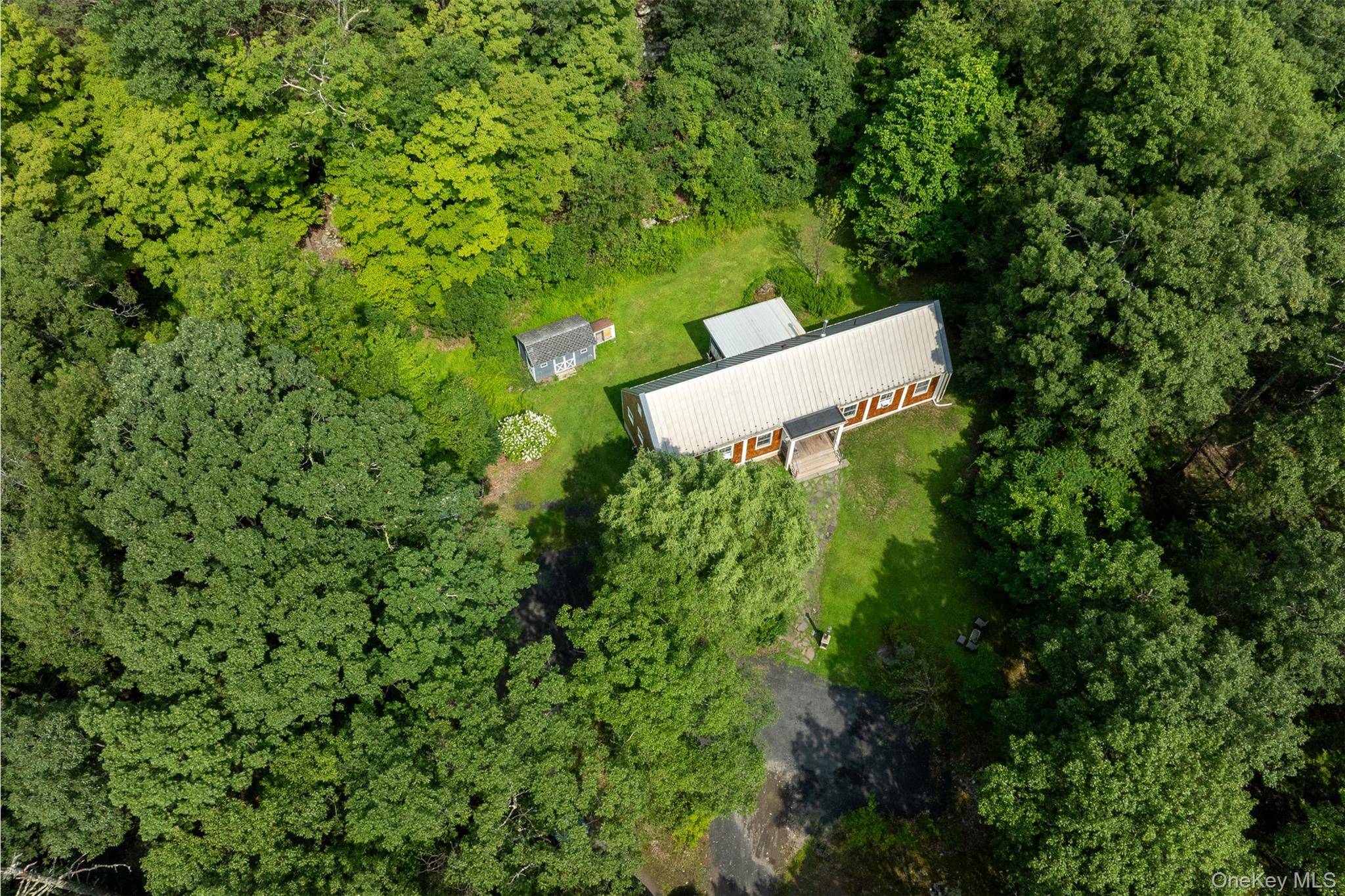 248 Stoll RD, Saugerties, NY 12477