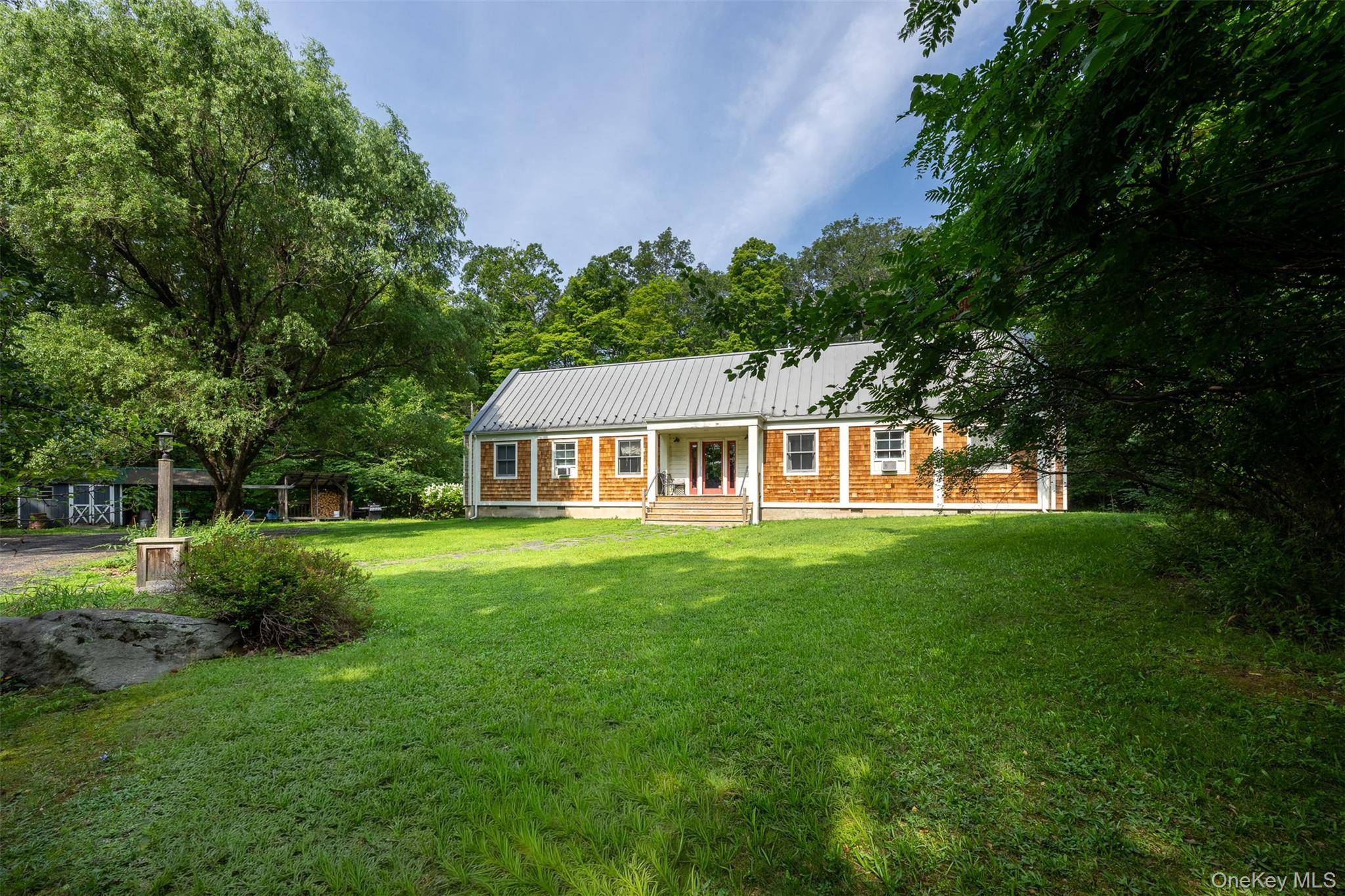 248 Stoll RD, Saugerties, NY 12477
