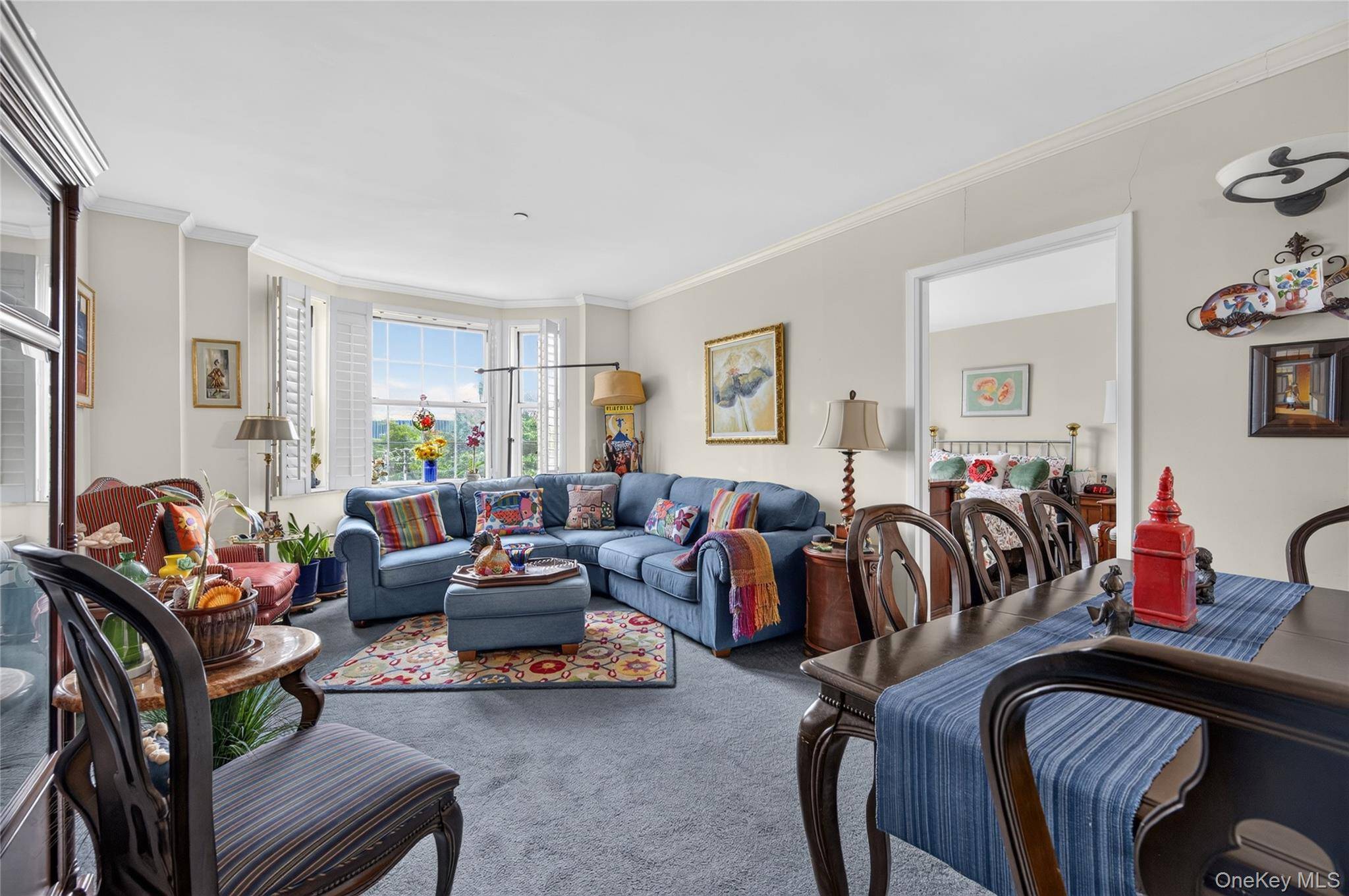 50 Merrick AVE #423, East Meadow, NY 11554