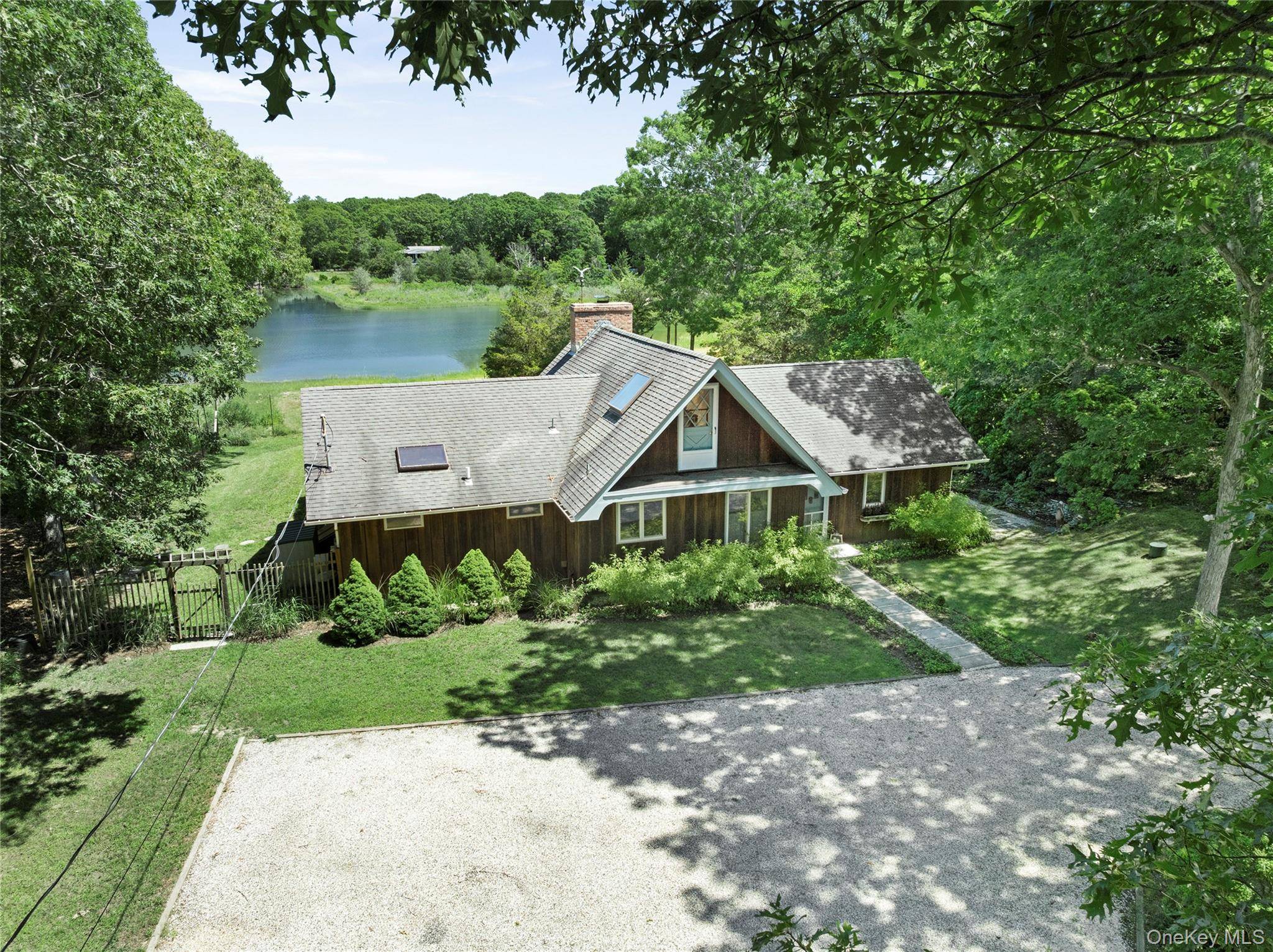 59 Isle Of Wight RD, East Hampton, NY 11937