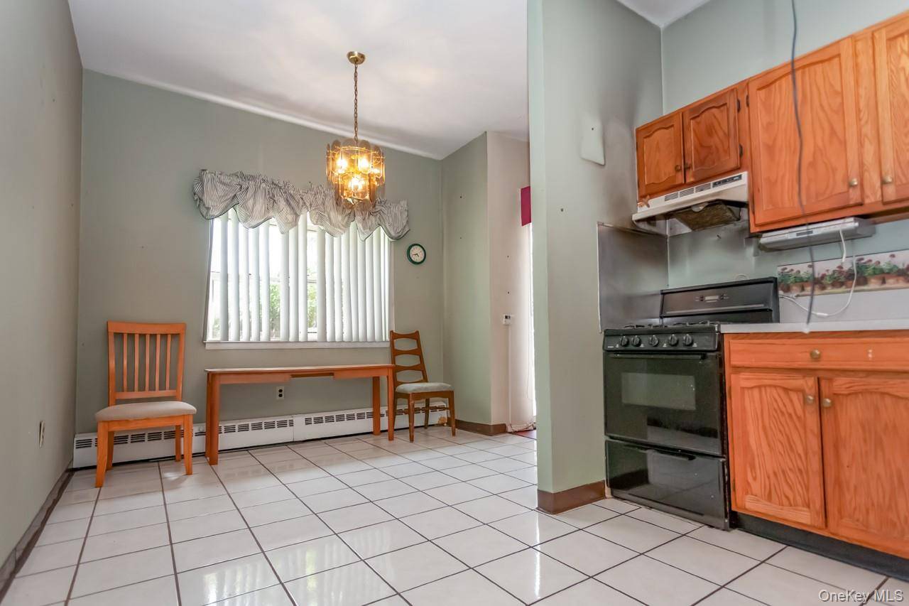 1 Lakeview DR #LL5, Peekskill, NY 10566