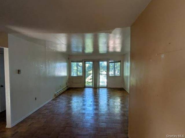 513 Woodland Hills RD, White Plains, NY 10603