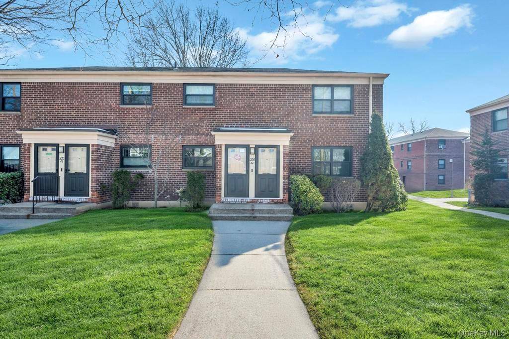 220-44 73rd Avenue #26A1, Oakland Gardens, NY 11364