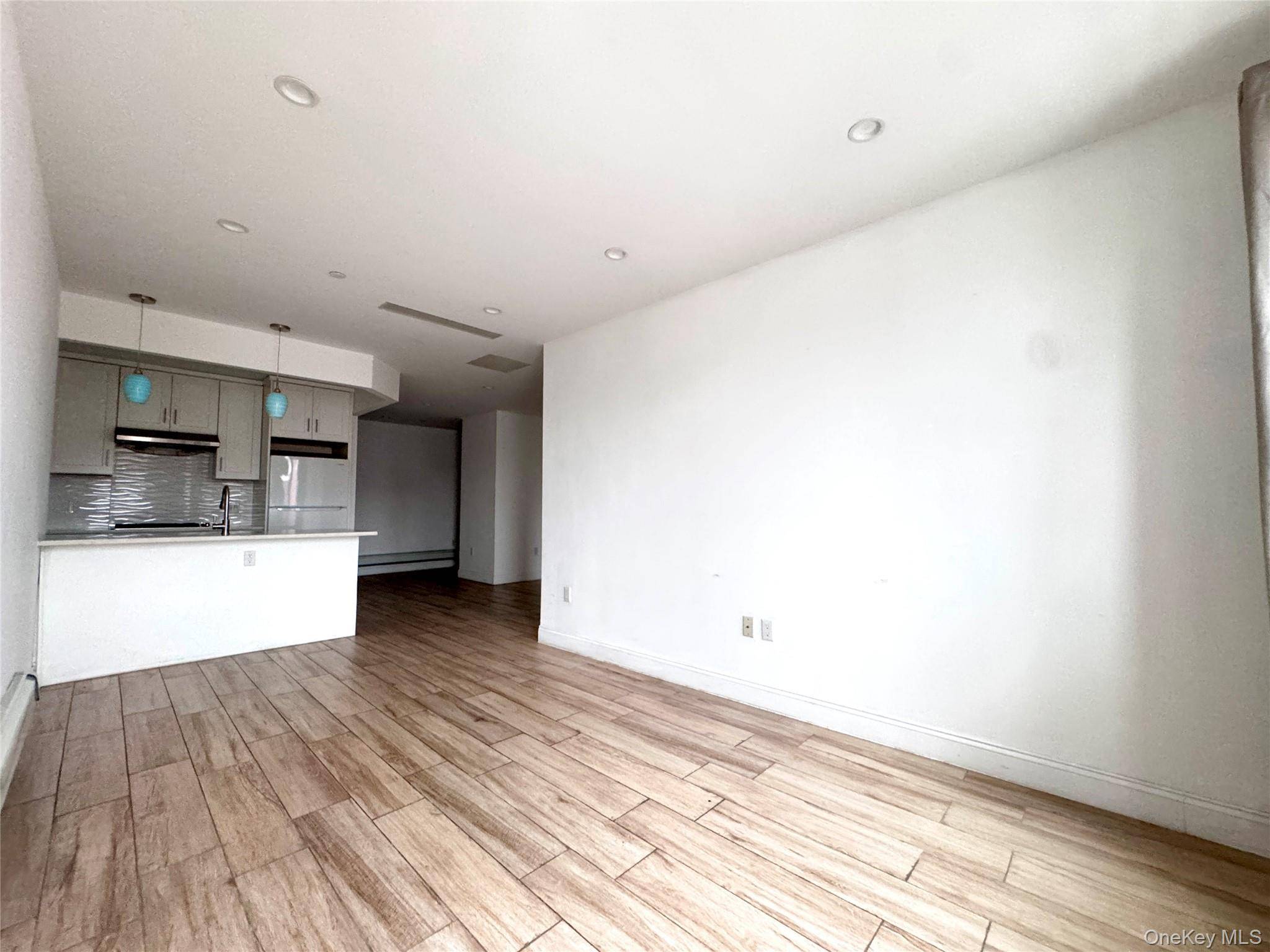 136-20 Booth Memorial AVE #3A, Flushing, NY 11355