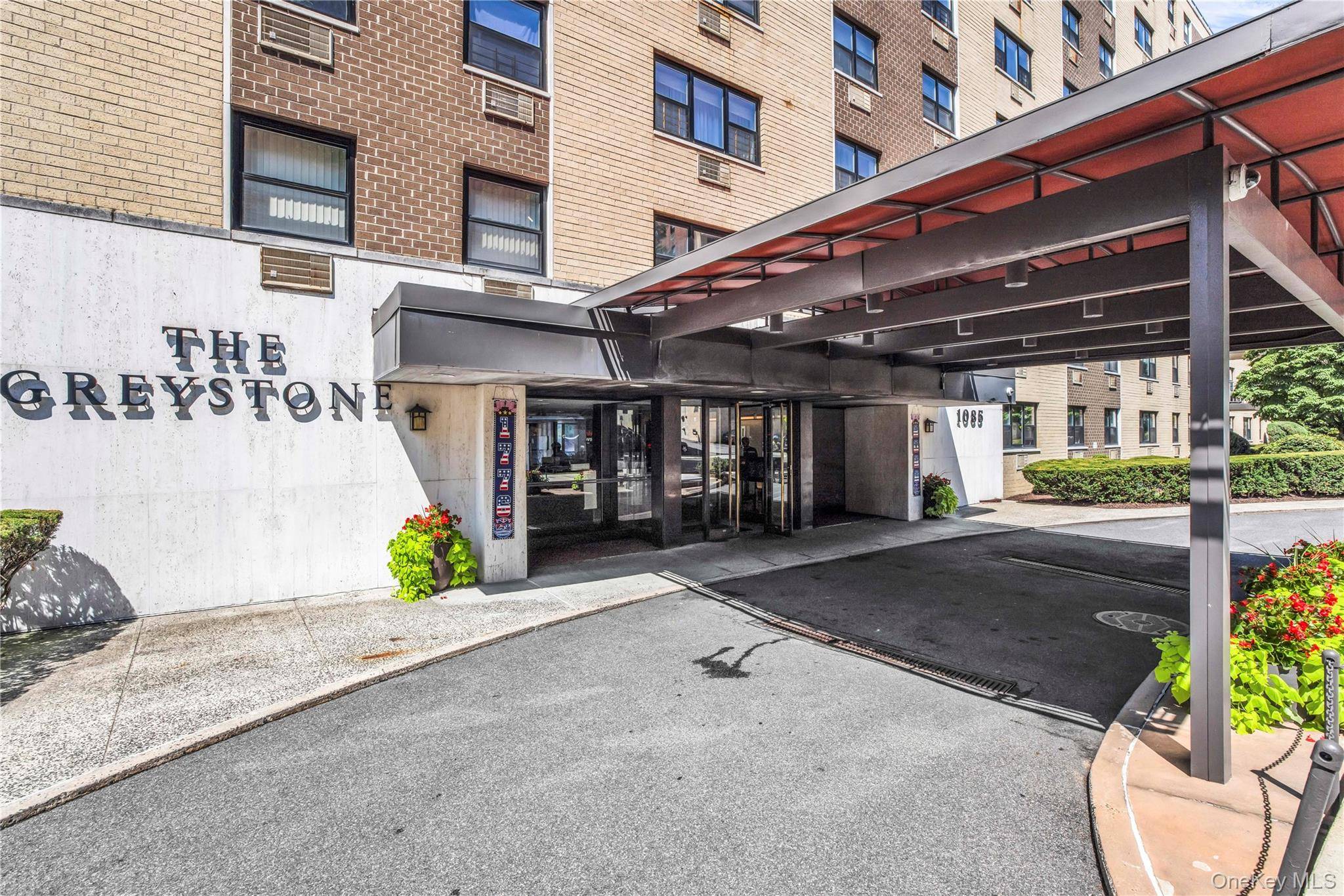 1085 Warburton #210, Yonkers, NY 10701