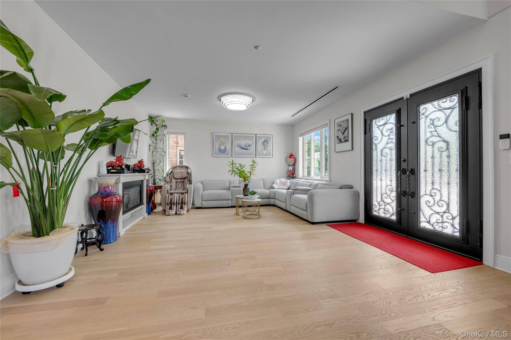 Address not disclosed, Queens Village, NY 11427