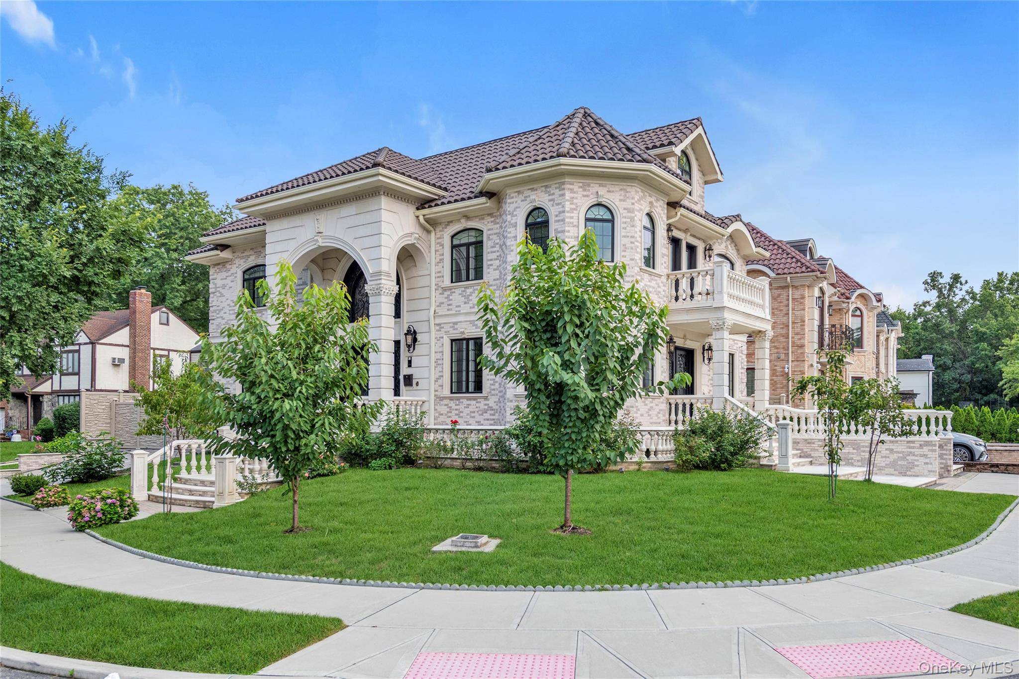 Address not disclosed, Queens Village, NY 11427