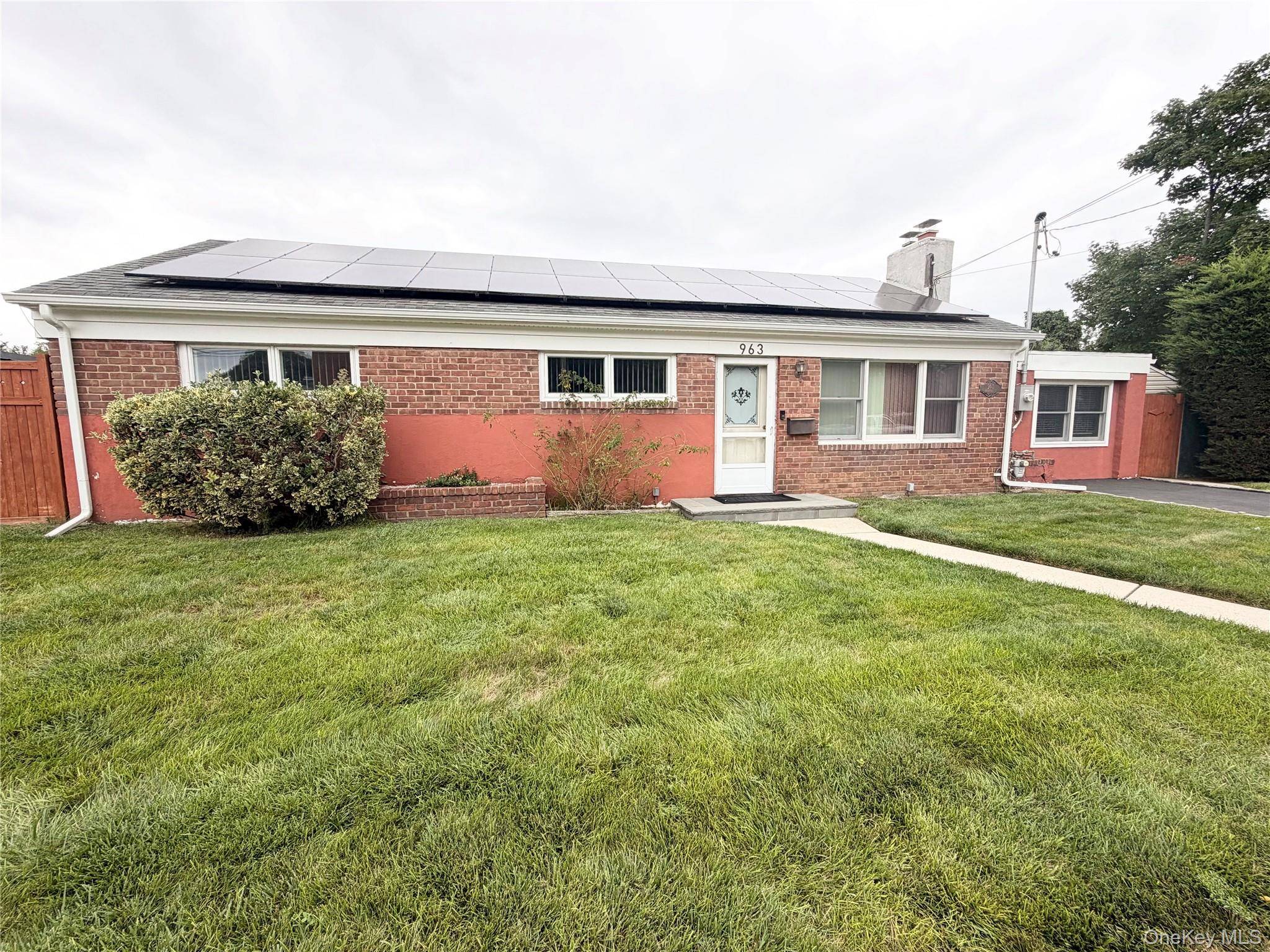 963 Hastings ST, Baldwin, NY 11510
