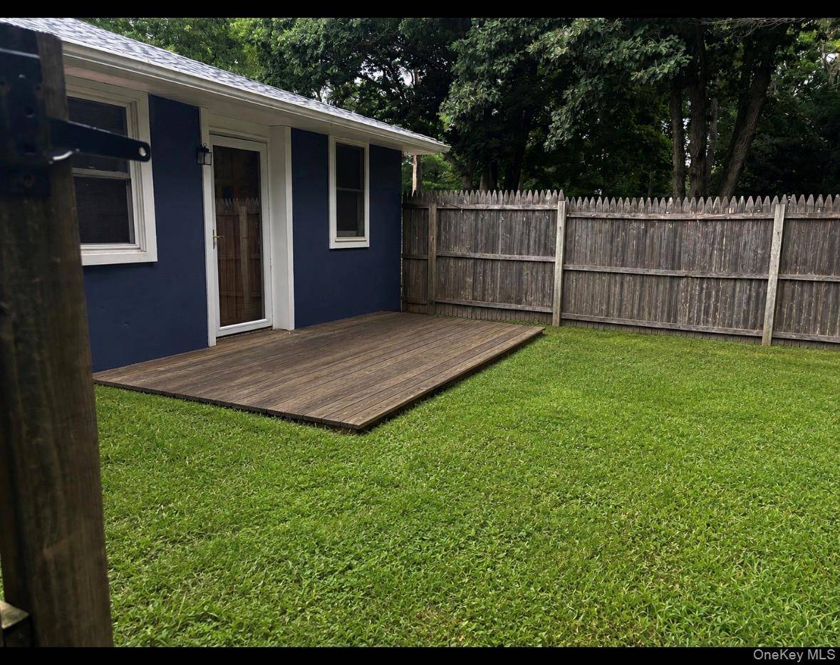 27 Otsego AVE, Dix Hills, NY 11746