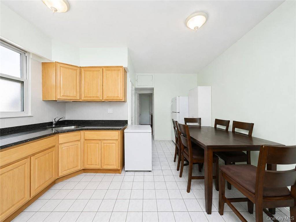 815 Avenue U, Brooklyn, NY 11223