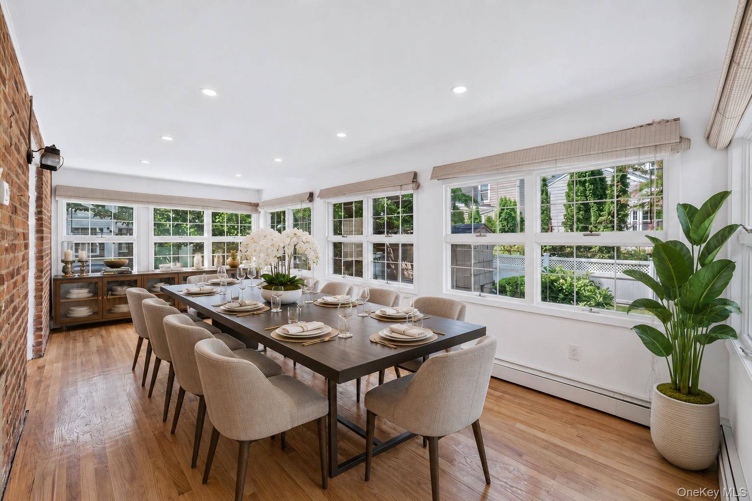 11 1st PL, Garden City, NY 11530