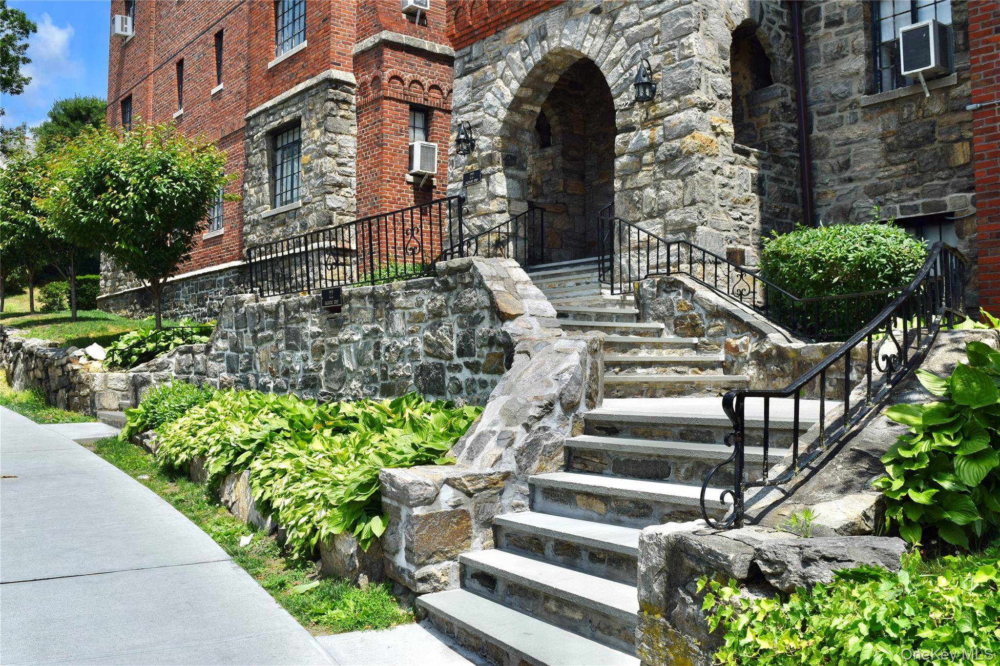 22 Sagamore RD #2B, Bronxville, NY 10708