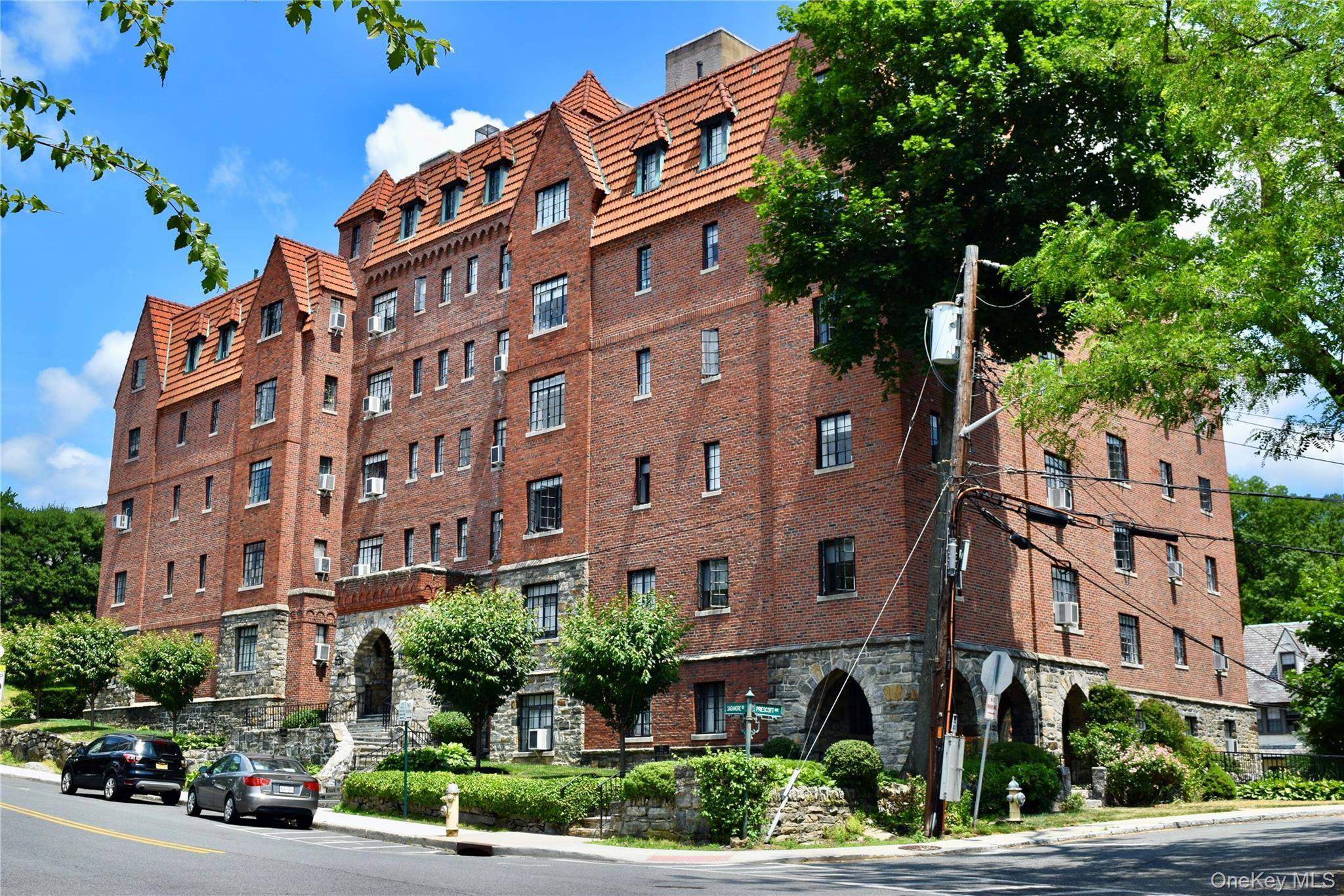 22 Sagamore RD #2B, Bronxville, NY 10708