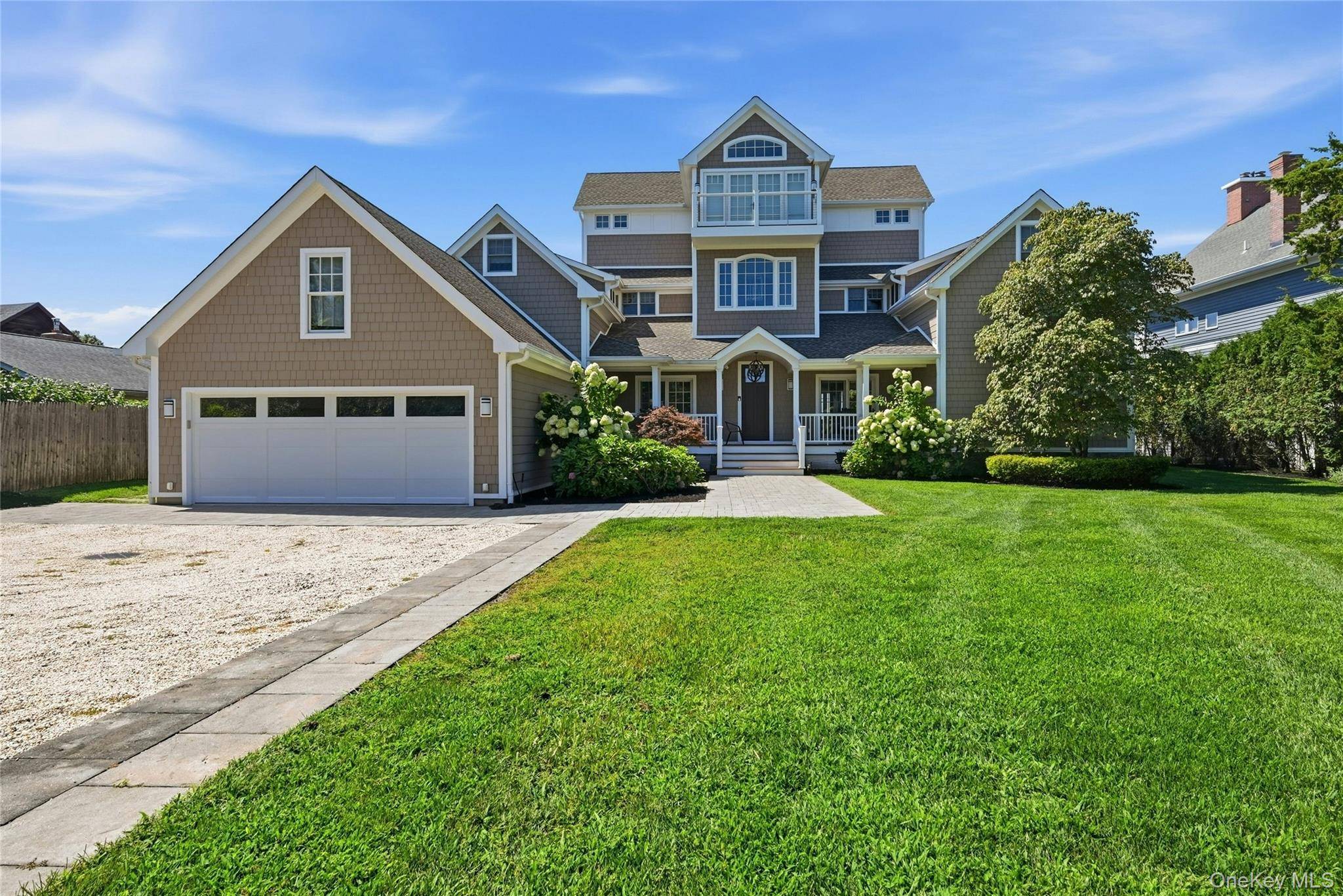 255 Asharoken AVE, Northport, NY 11768