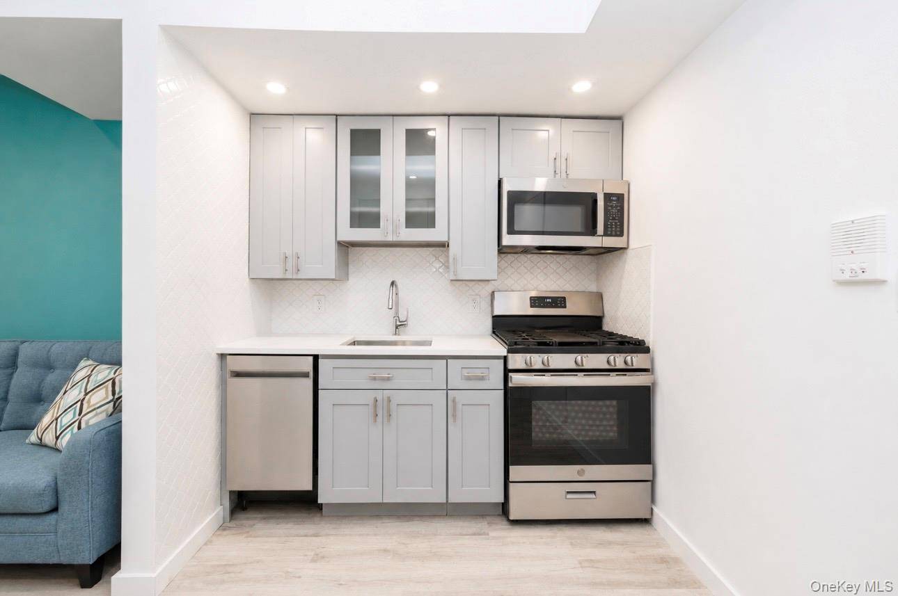 2261 Palmer AVE #1G, New Rochelle, NY 10801