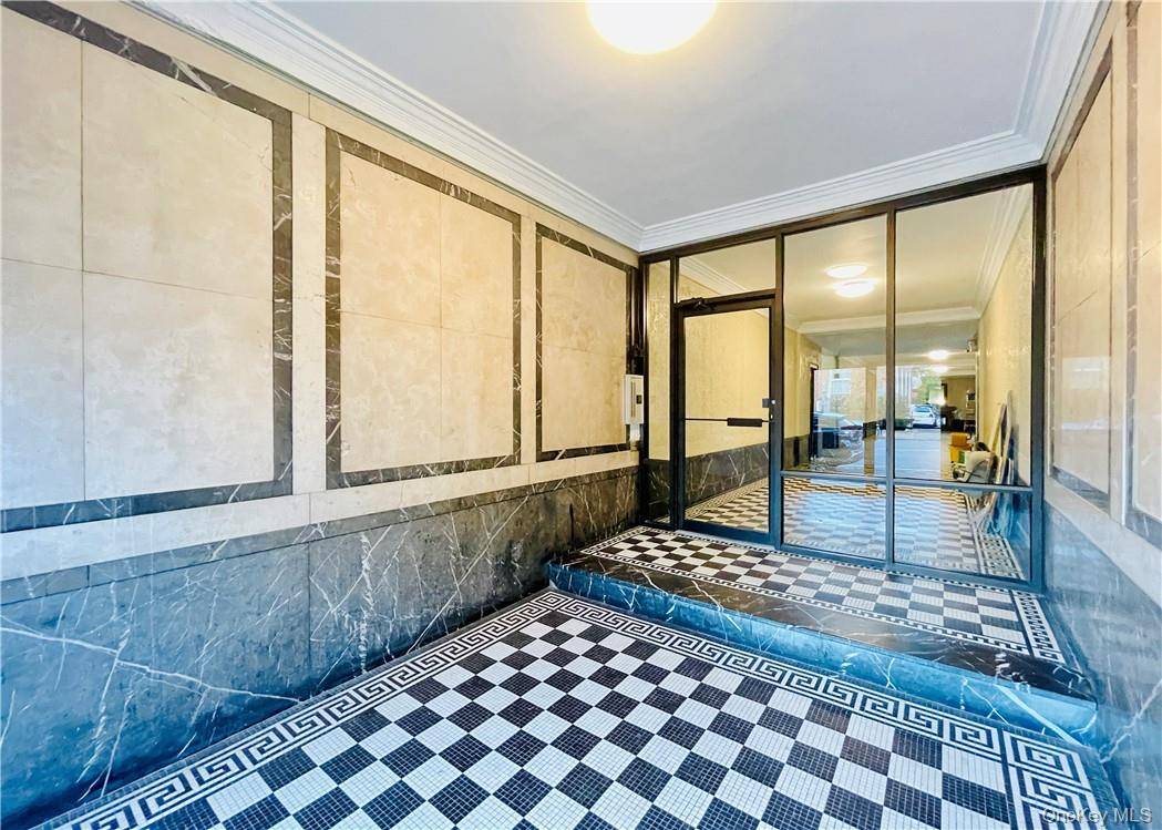 12 Chatsworth AVE #B35, Larchmont, NY 10538