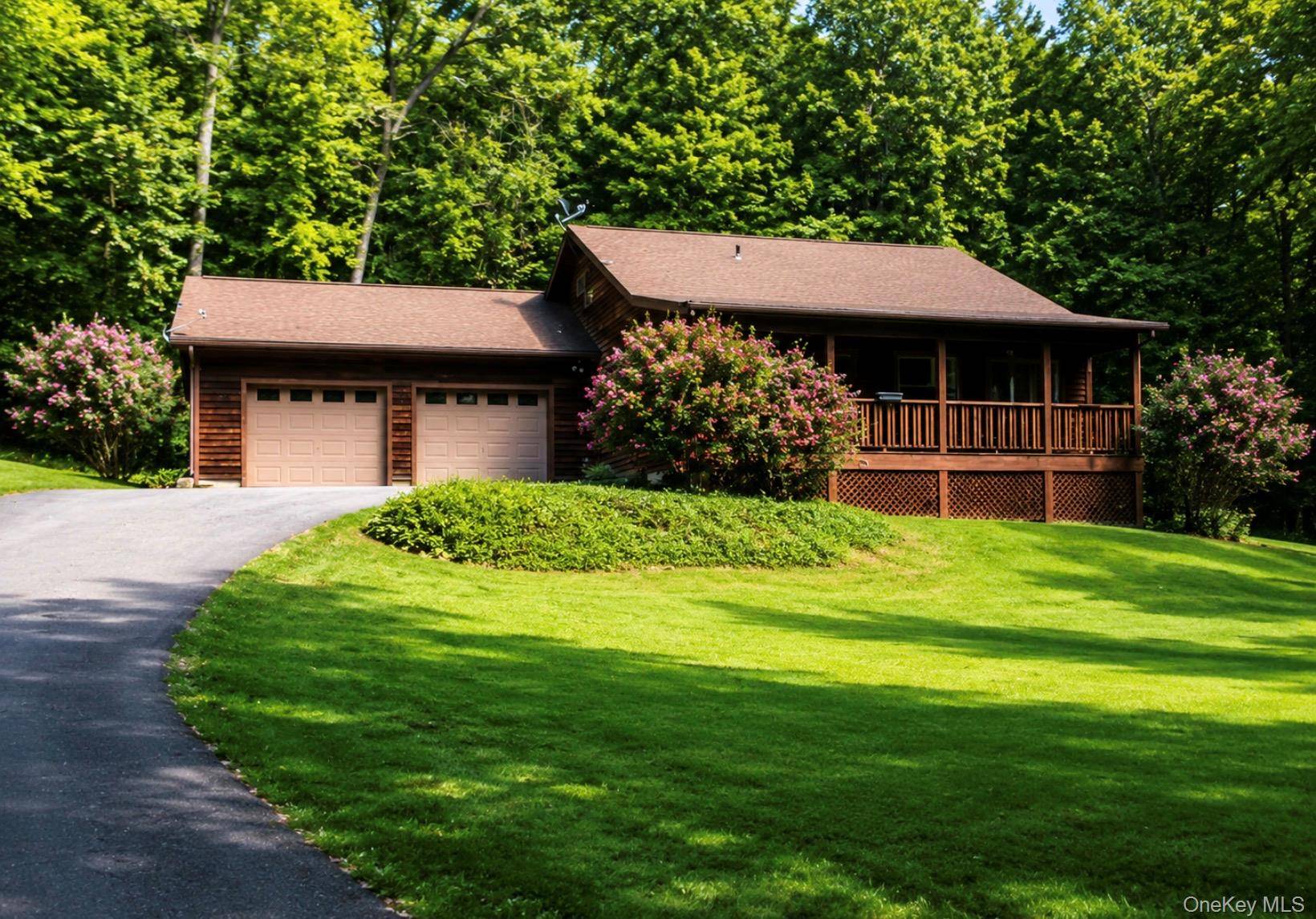 449 White Schoolhouse RD, Rhinebeck, NY 12572