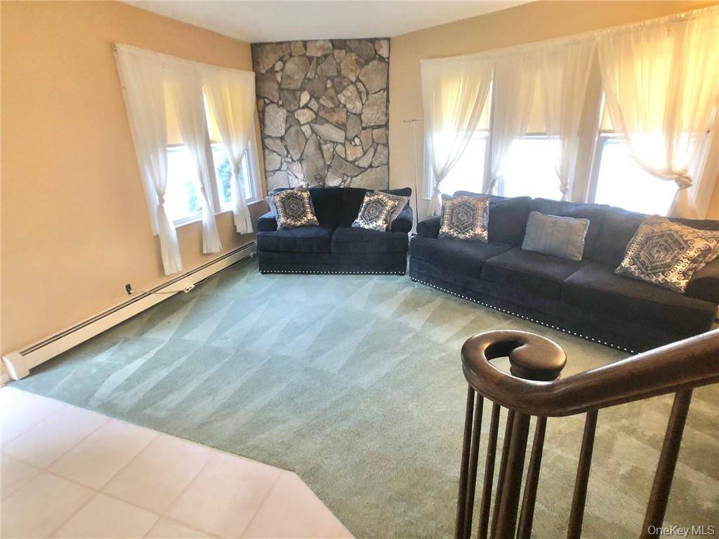 72 Stewart AVE, Eastchester, NY 10709