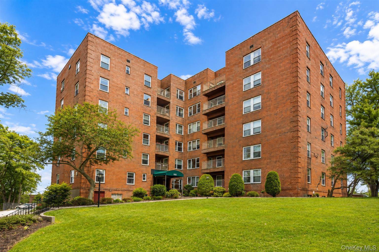 555 Broadway #1i, Hastings-on-hudson, NY 10706