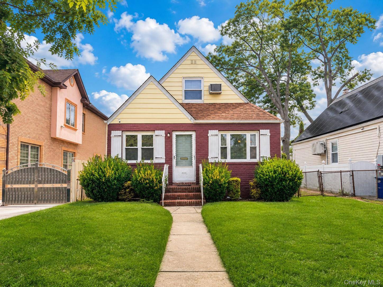8042 260th ST, Glen Oaks, NY 11004