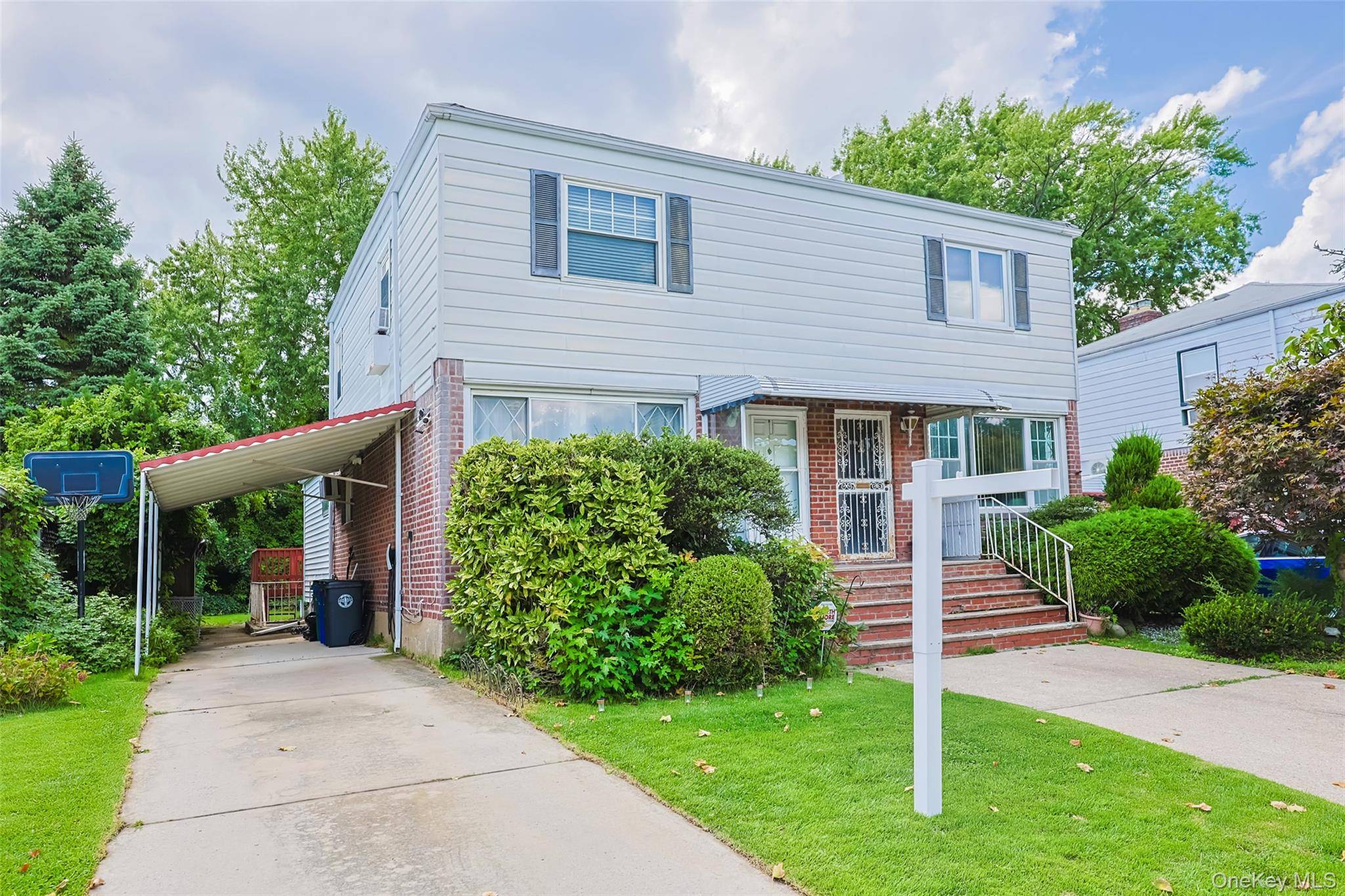 58-12 229th ST, Oakland Gardens, NY 11364