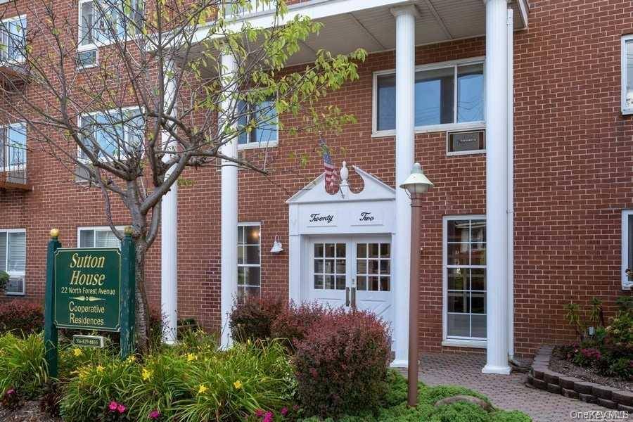 22 N Forest AVE #1N, Rockville Centre, NY 11570