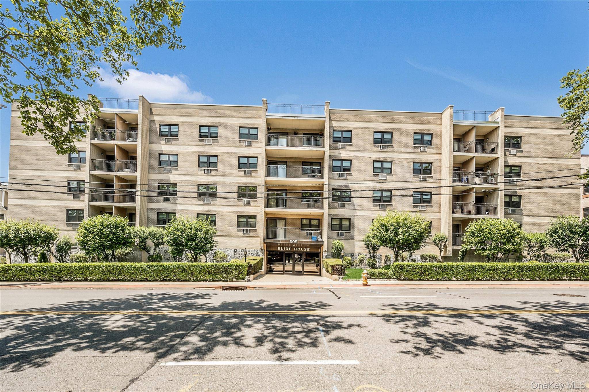 505 White Plains RD #4H, Eastchester, NY 10709