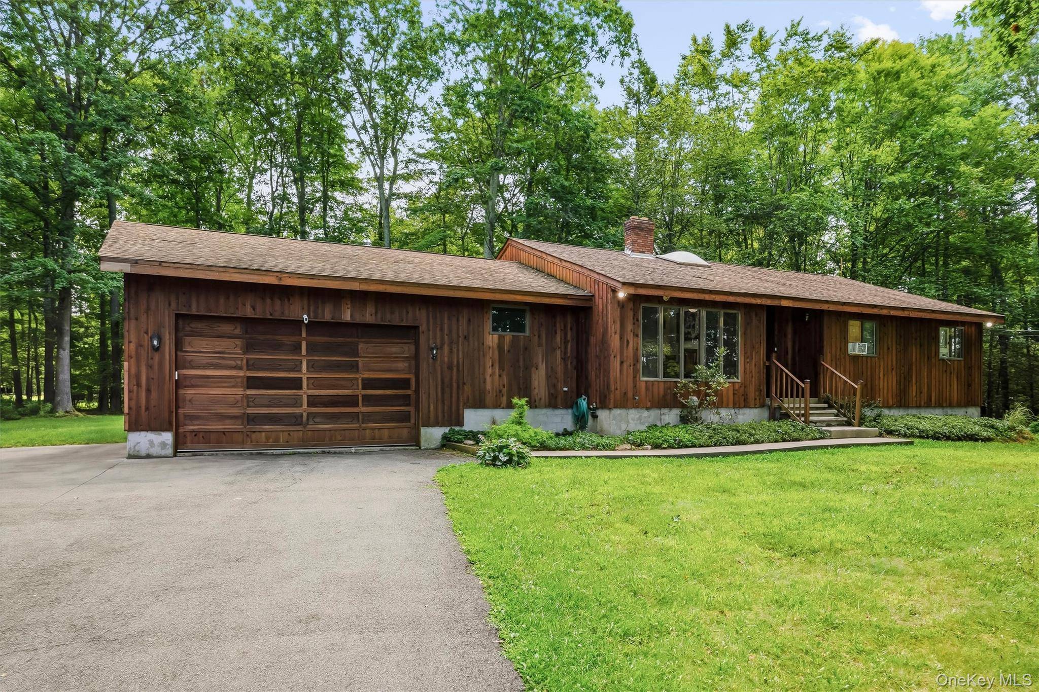 441 Burlingham RD, Pine Bush, NY 12566