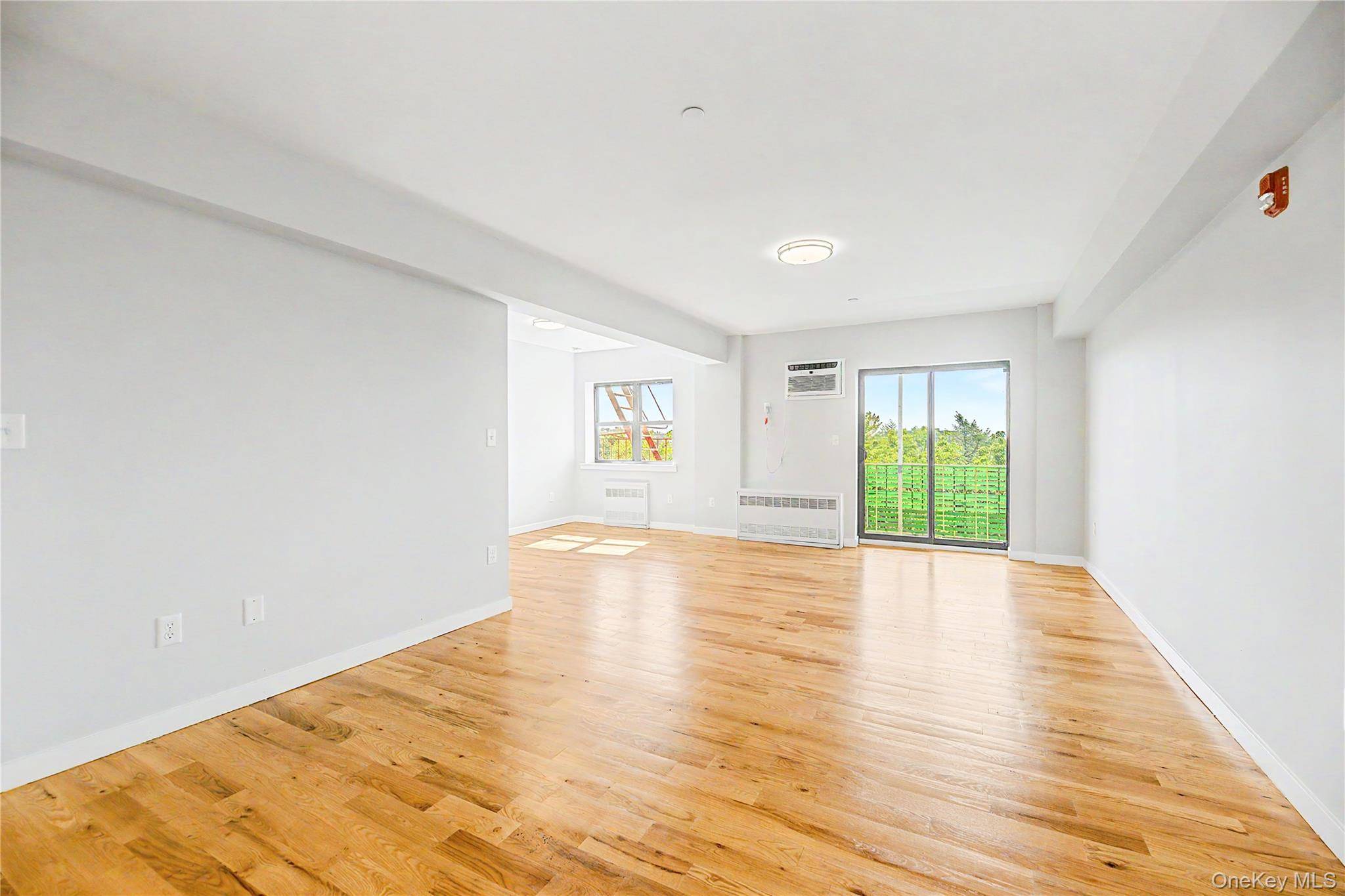671 Bronx River RD #6k, Yonkers, NY 10704