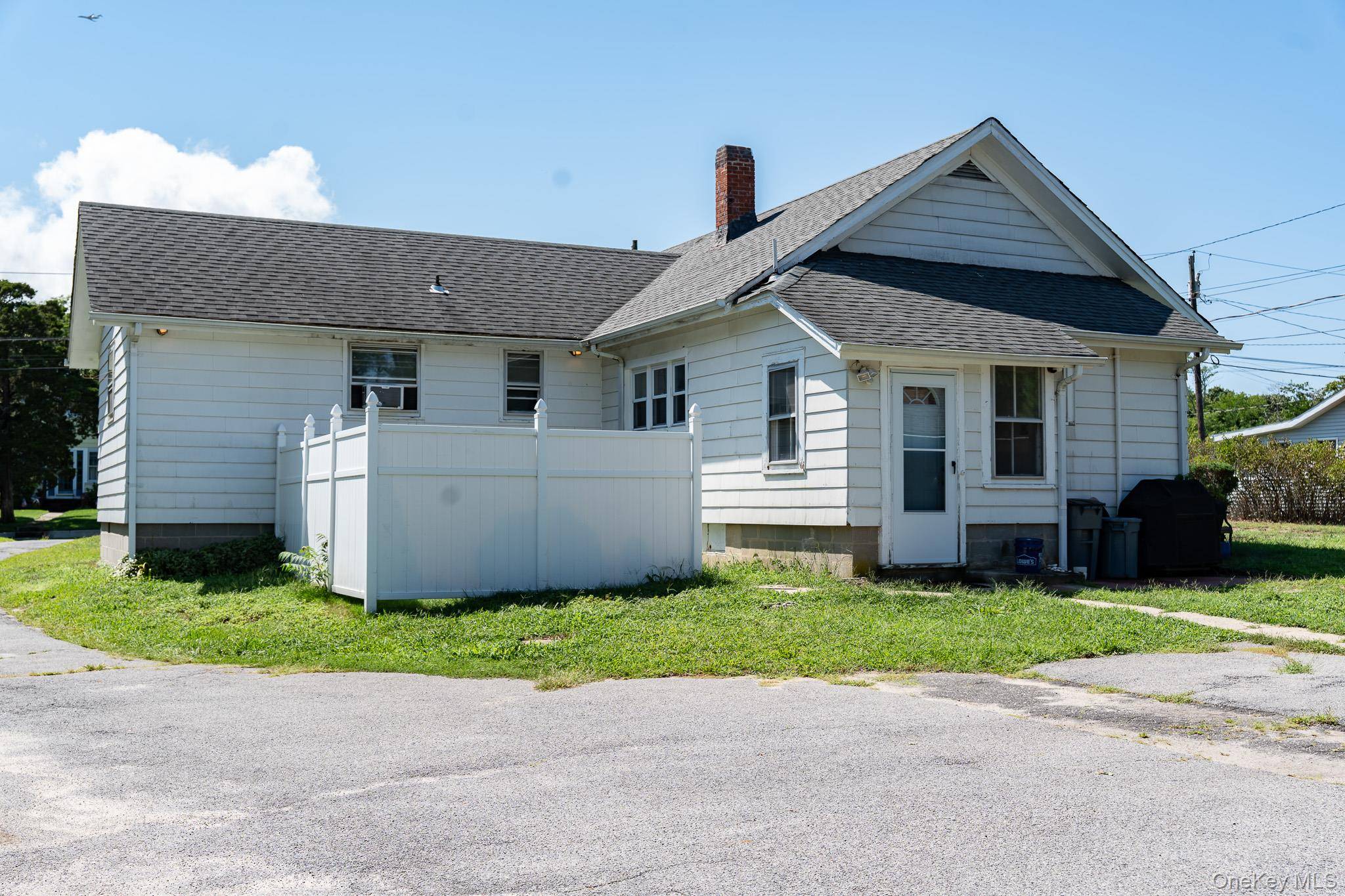 1405 Bay AVE, Mattituck, NY 11952