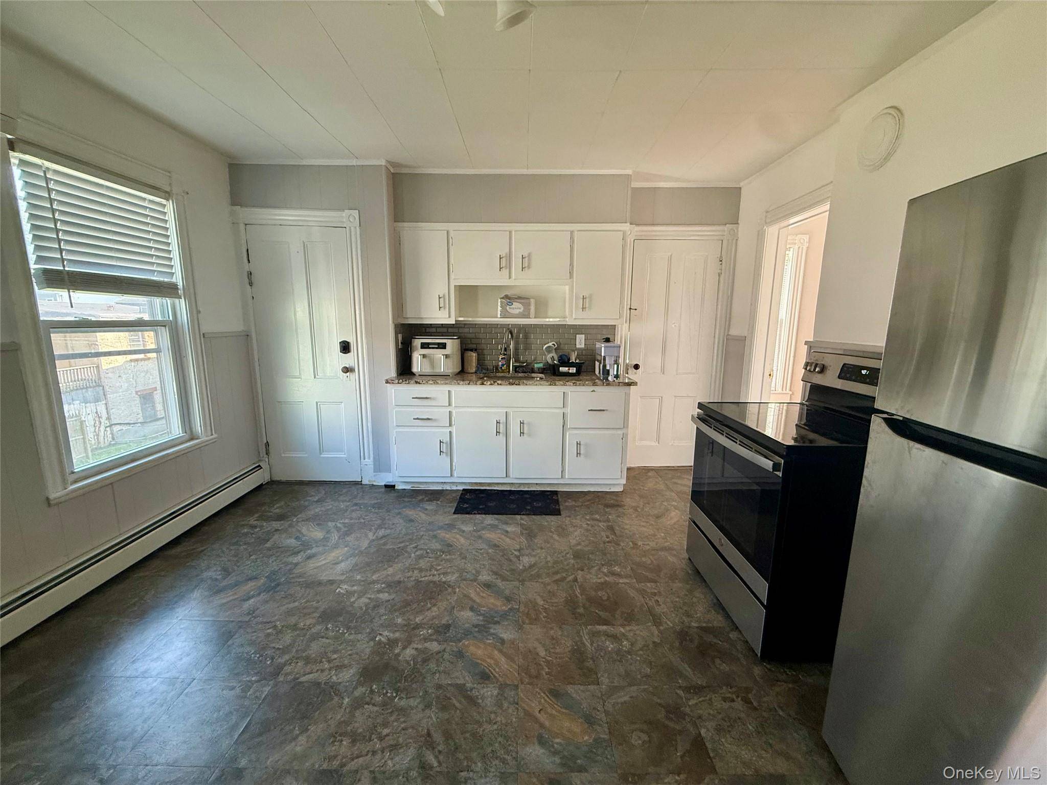 2 Charles ST #2, Poughkeepsie, NY 12601