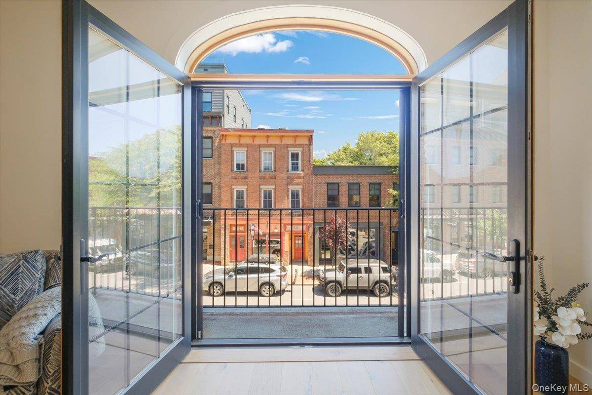 249 Main ST #206, Beacon, NY 12508