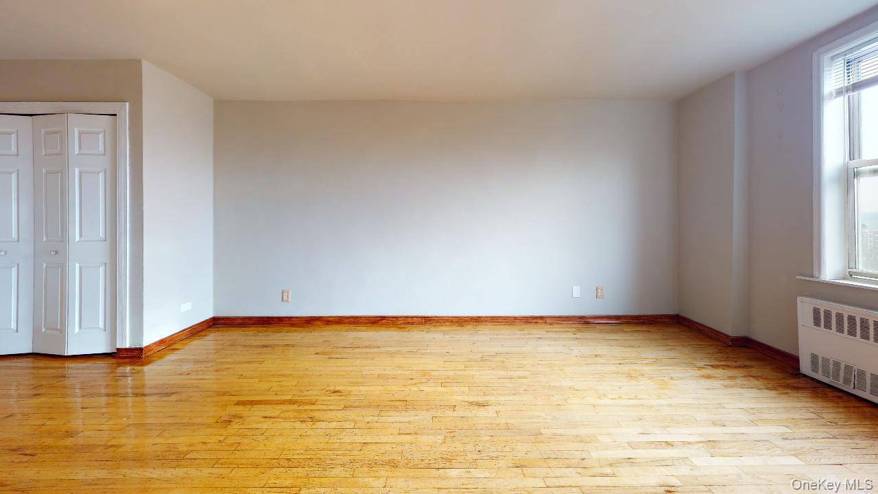 66-15 Thornton PL #6E, Rego Park, NY 11374