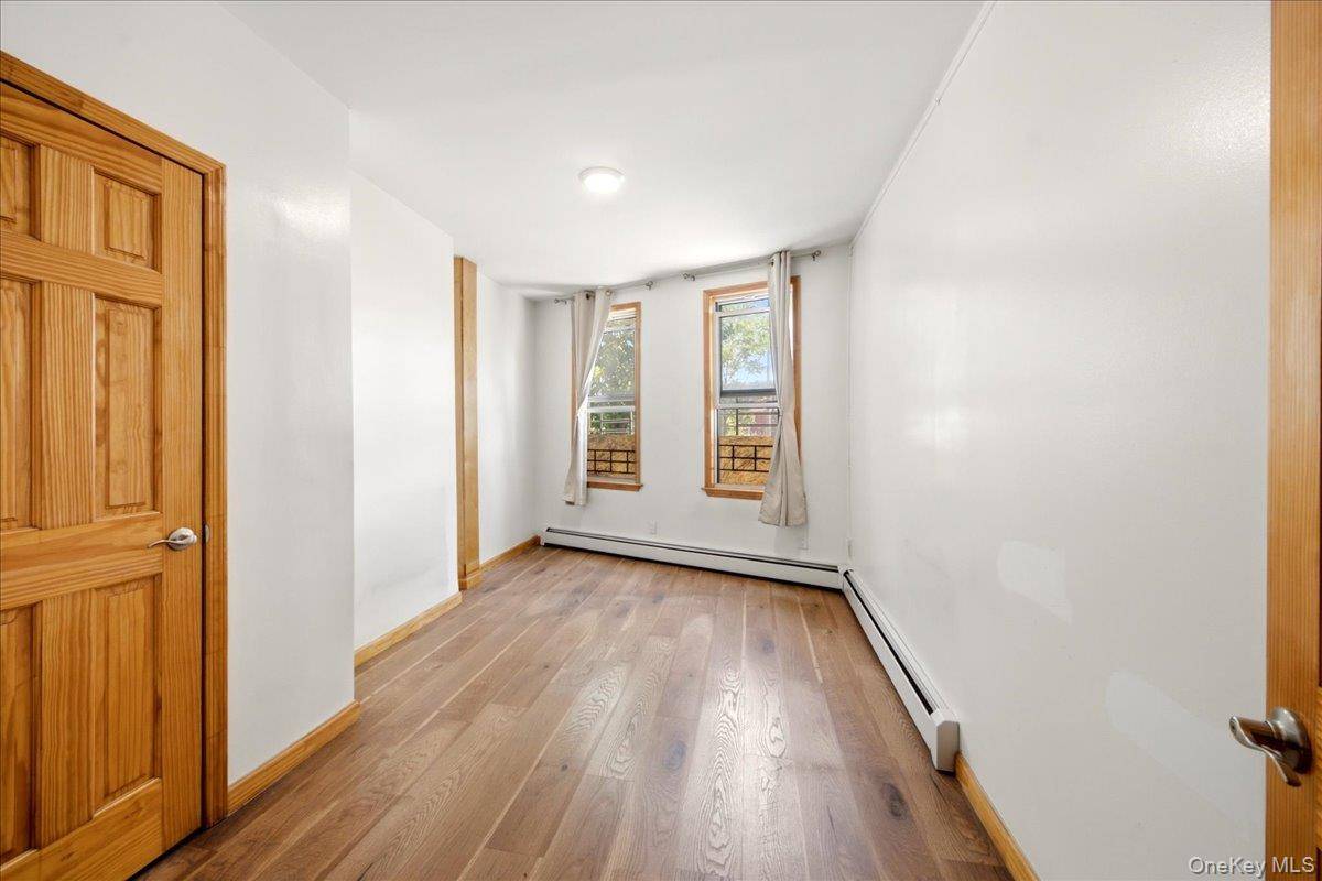 1850 Unionport RD, Bronx, NY 10462