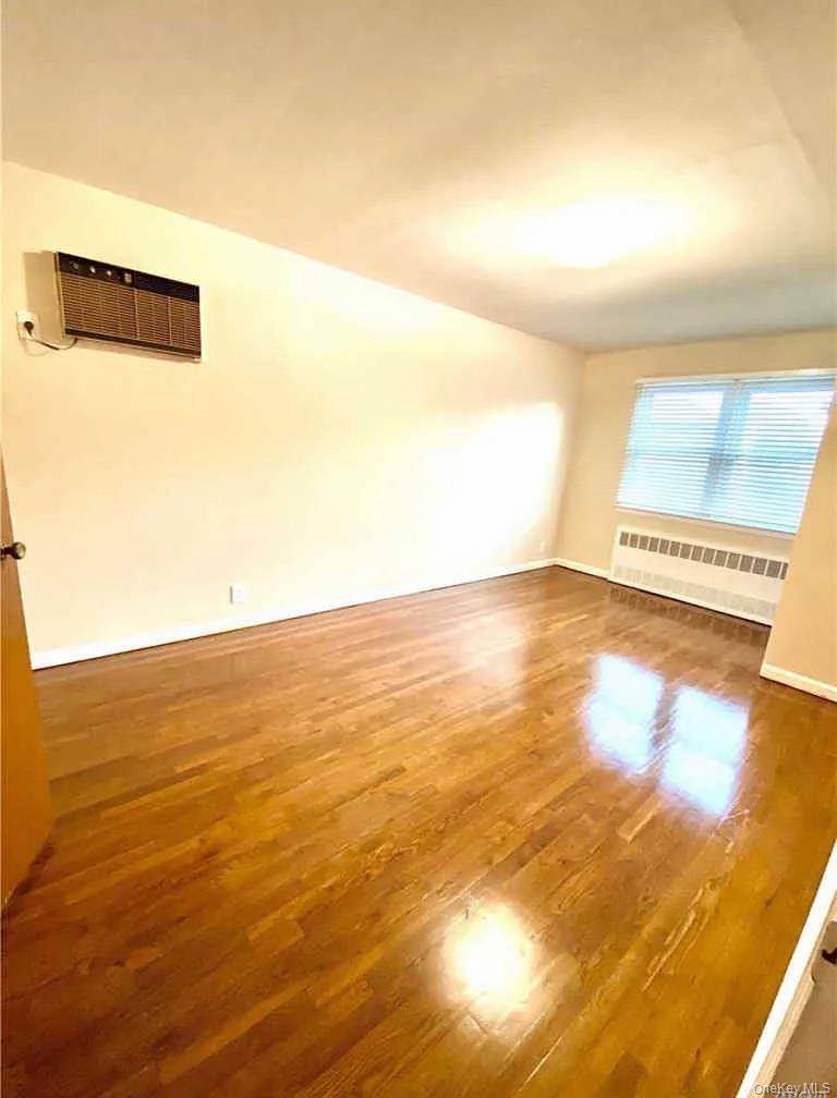 150-44 17 Th Ave, Whitestone, NY 11357