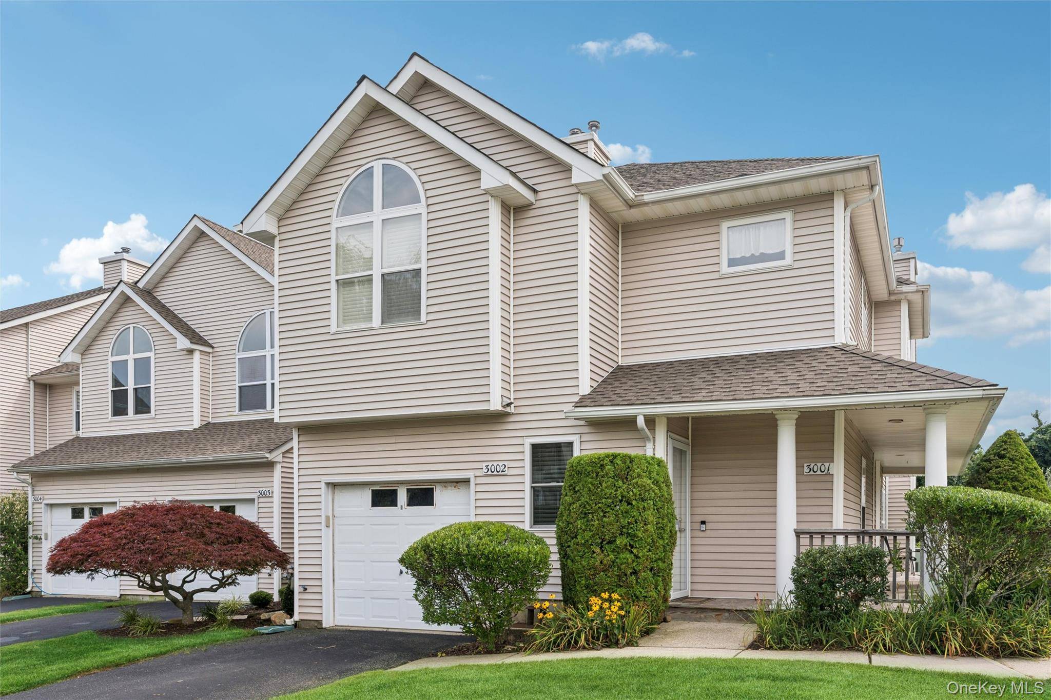 3002 Willow Pond DR, Riverhead, NY 11901