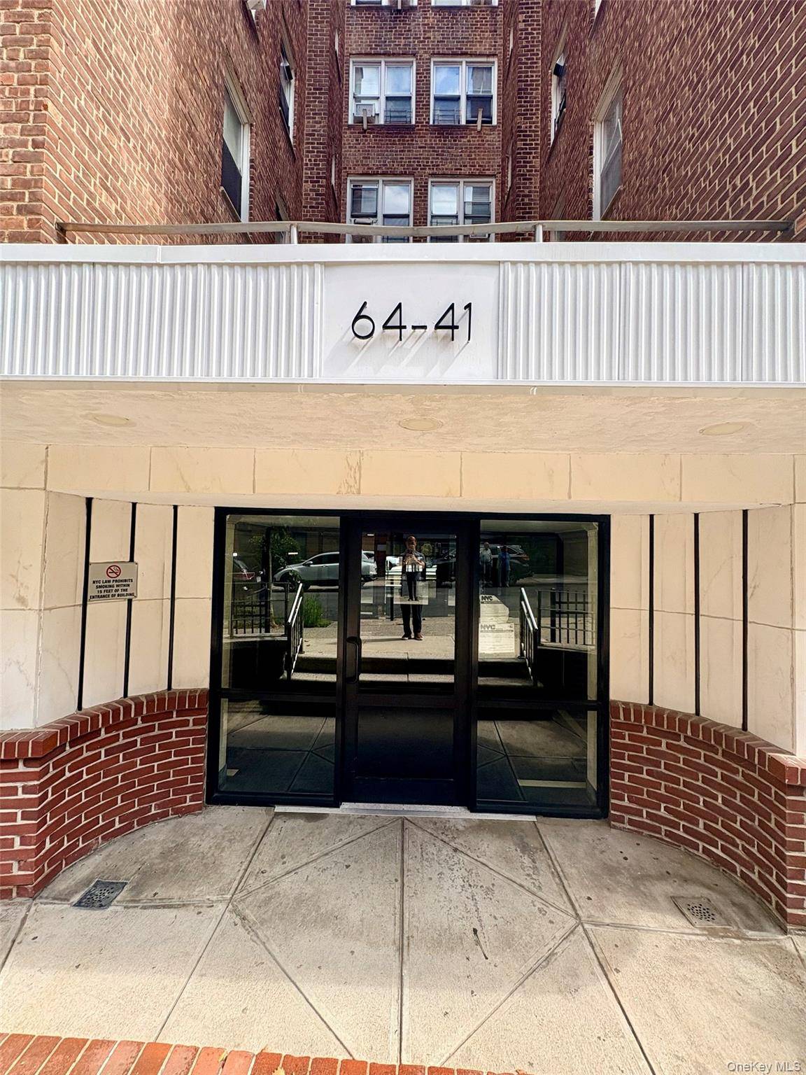 64-41 Saunders ST #605, Rego Park, NY 11374