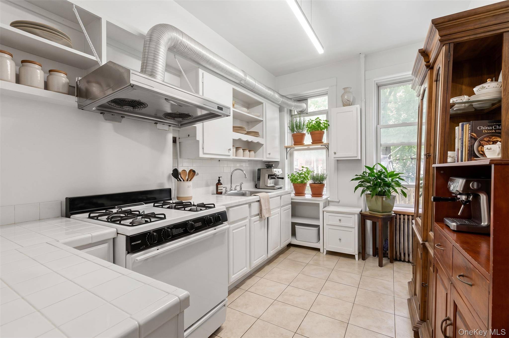 1822 Putnam AVE, Ridgewood, NY 11385