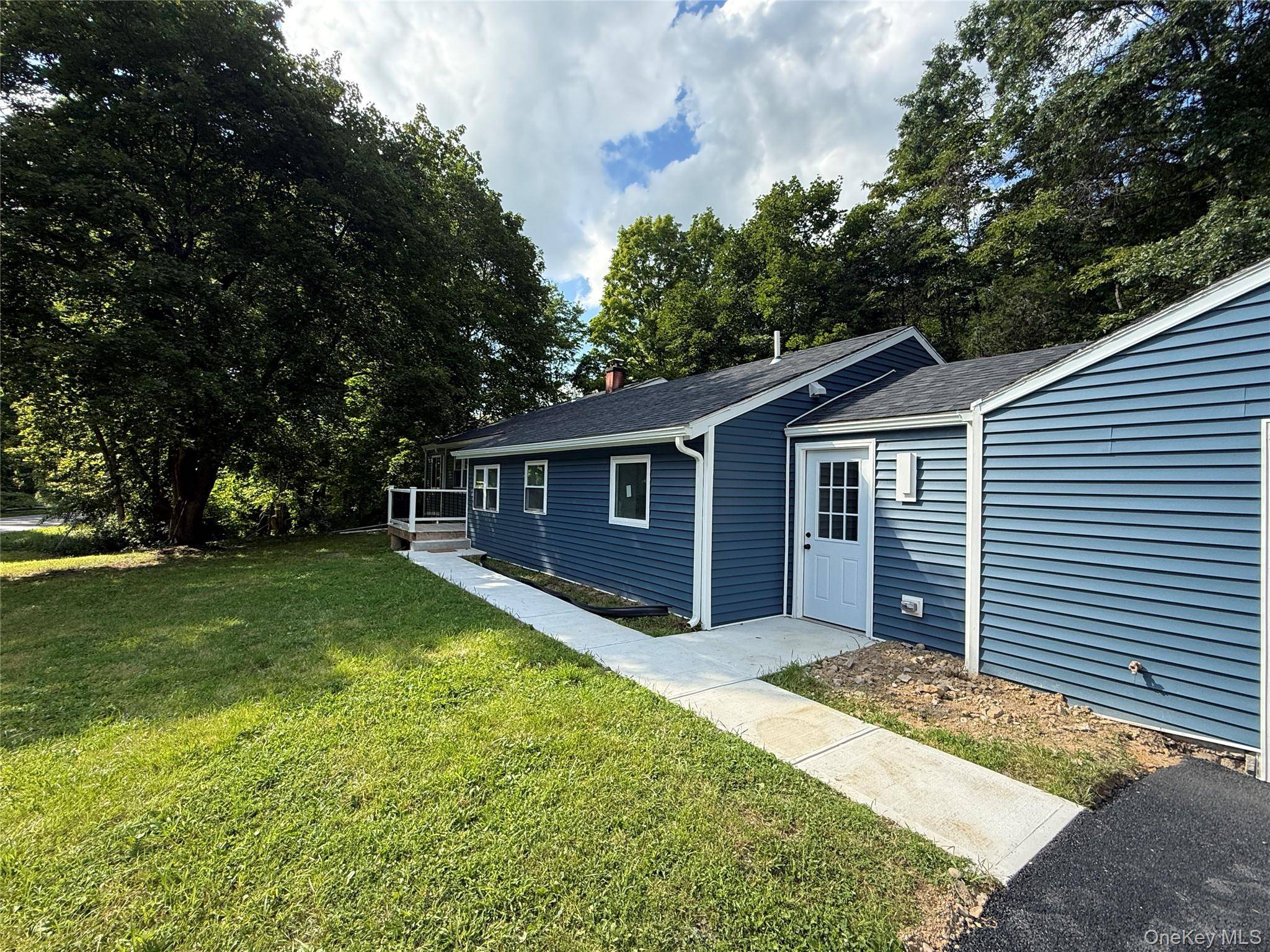 127 Spring Lake RD, Red Hook, NY 12571